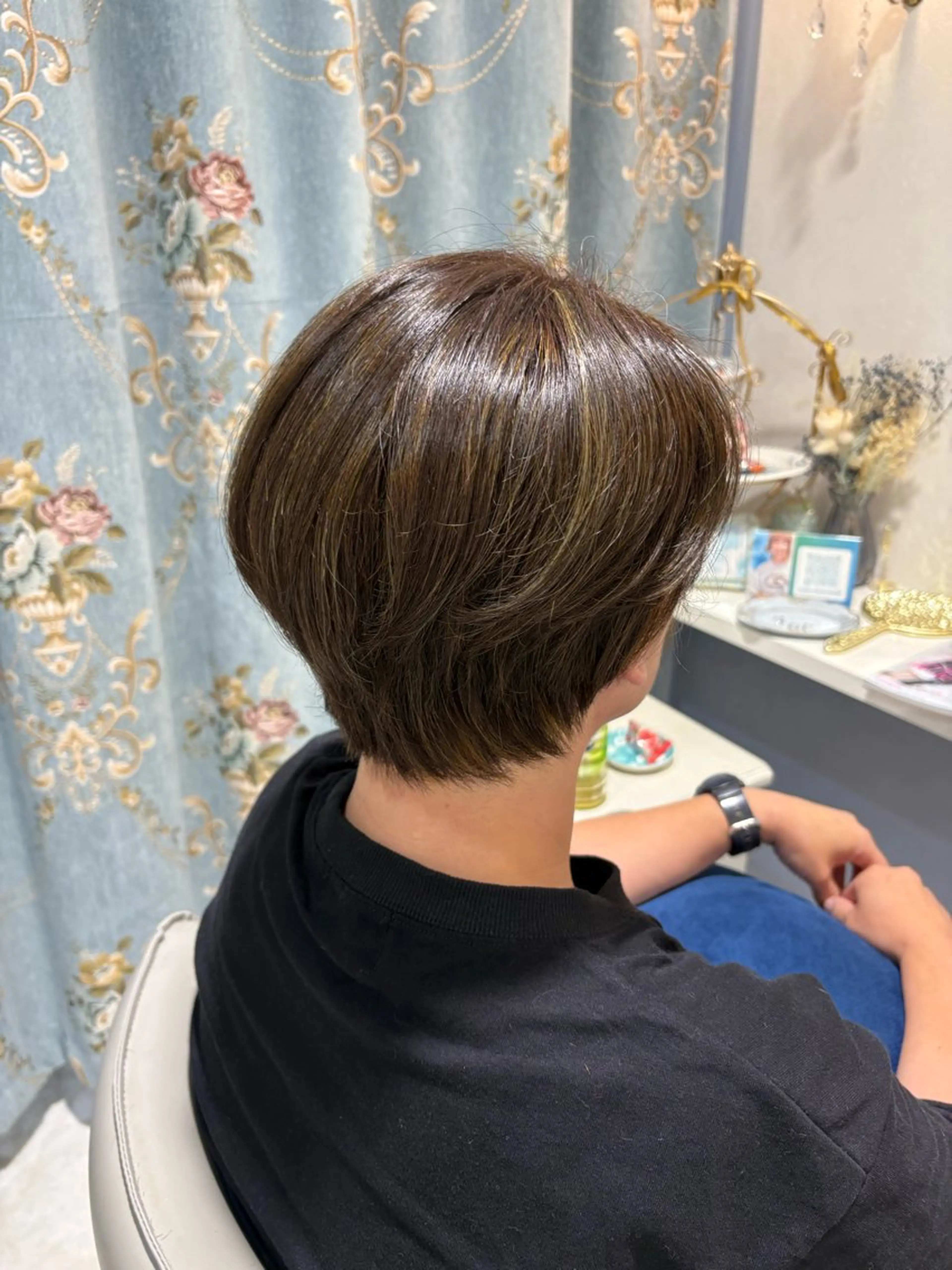 ショート カラー グレージュ ハイライトカラー ハイライト カット ヘアカラー トリートメント MASUMI／ 川西能勢口LUMIAのヘアスタイル