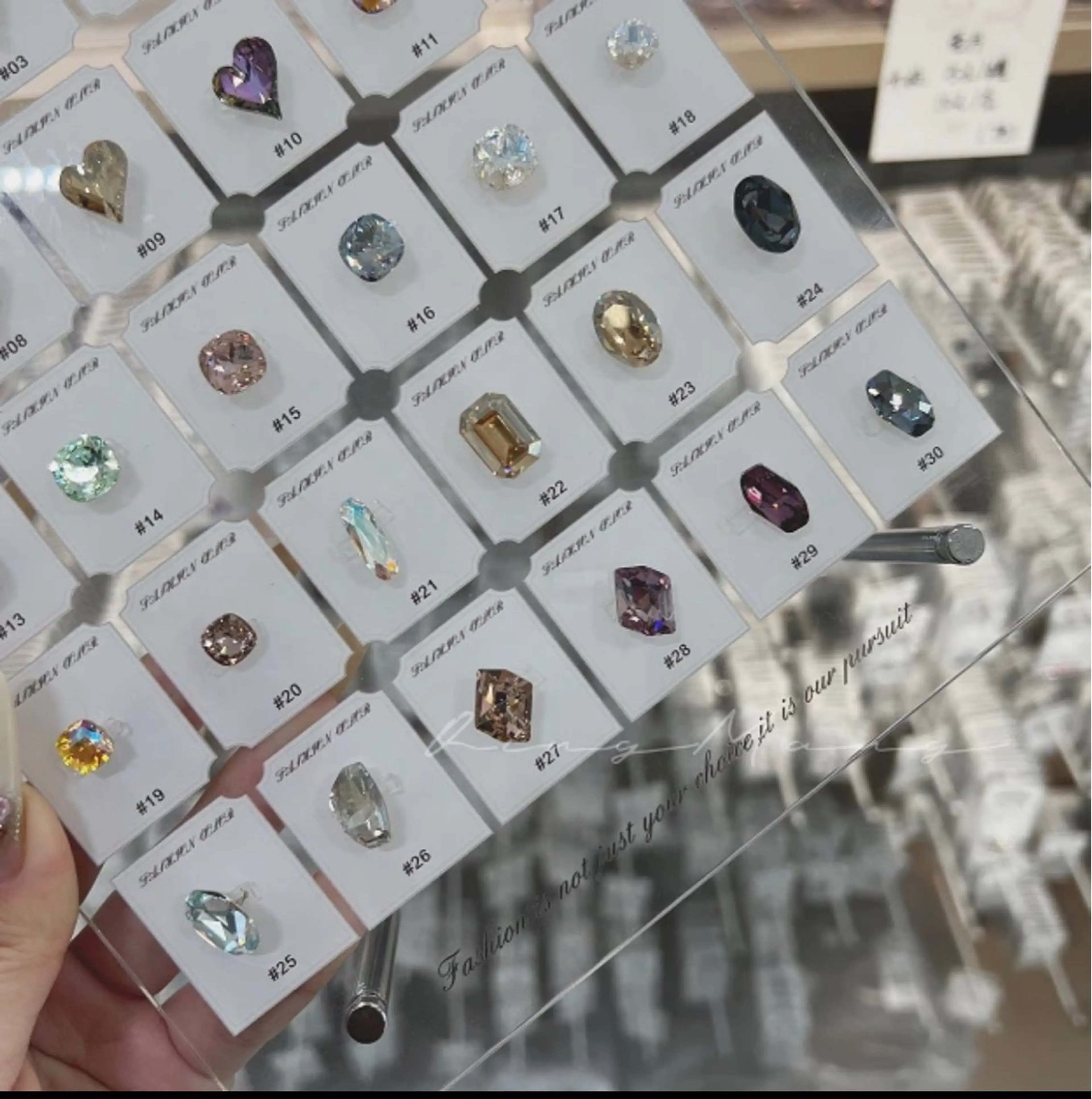 ネイル mionail 難波店のネイルデザイン