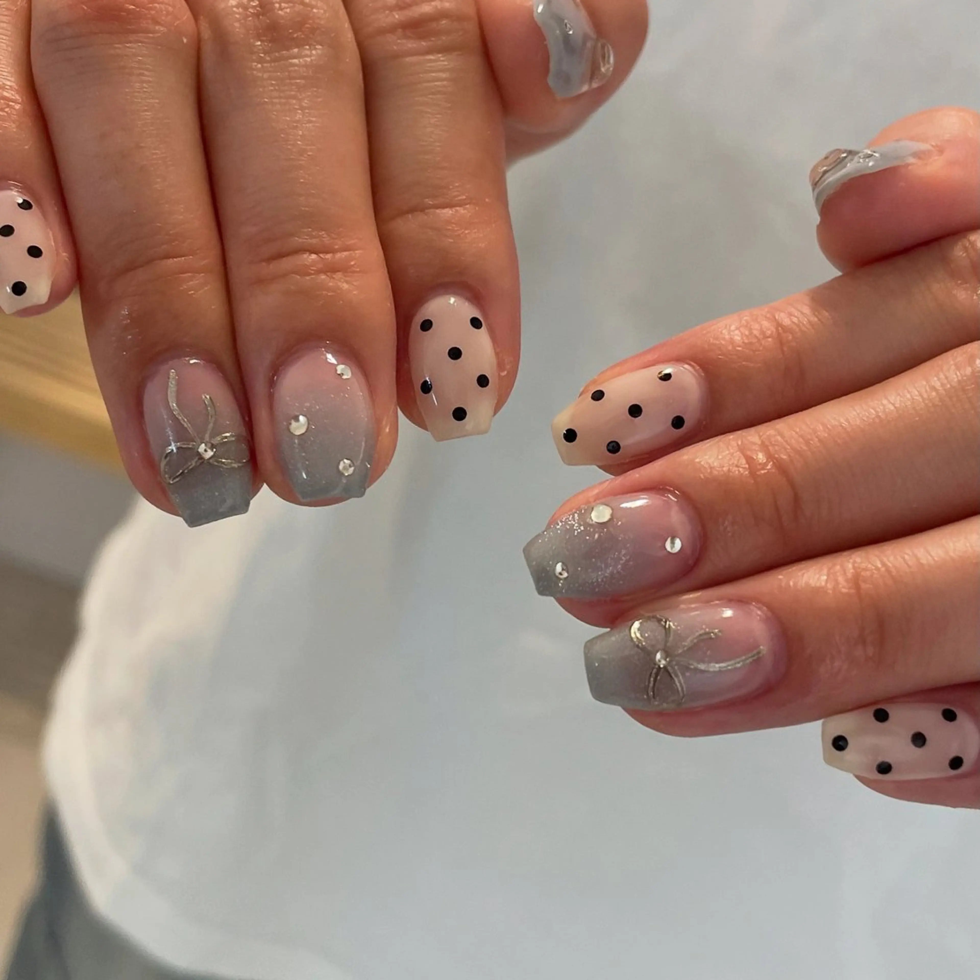 ネイル 韓国ネイル ワンホンネイル emu nail shionのネイルデザイン