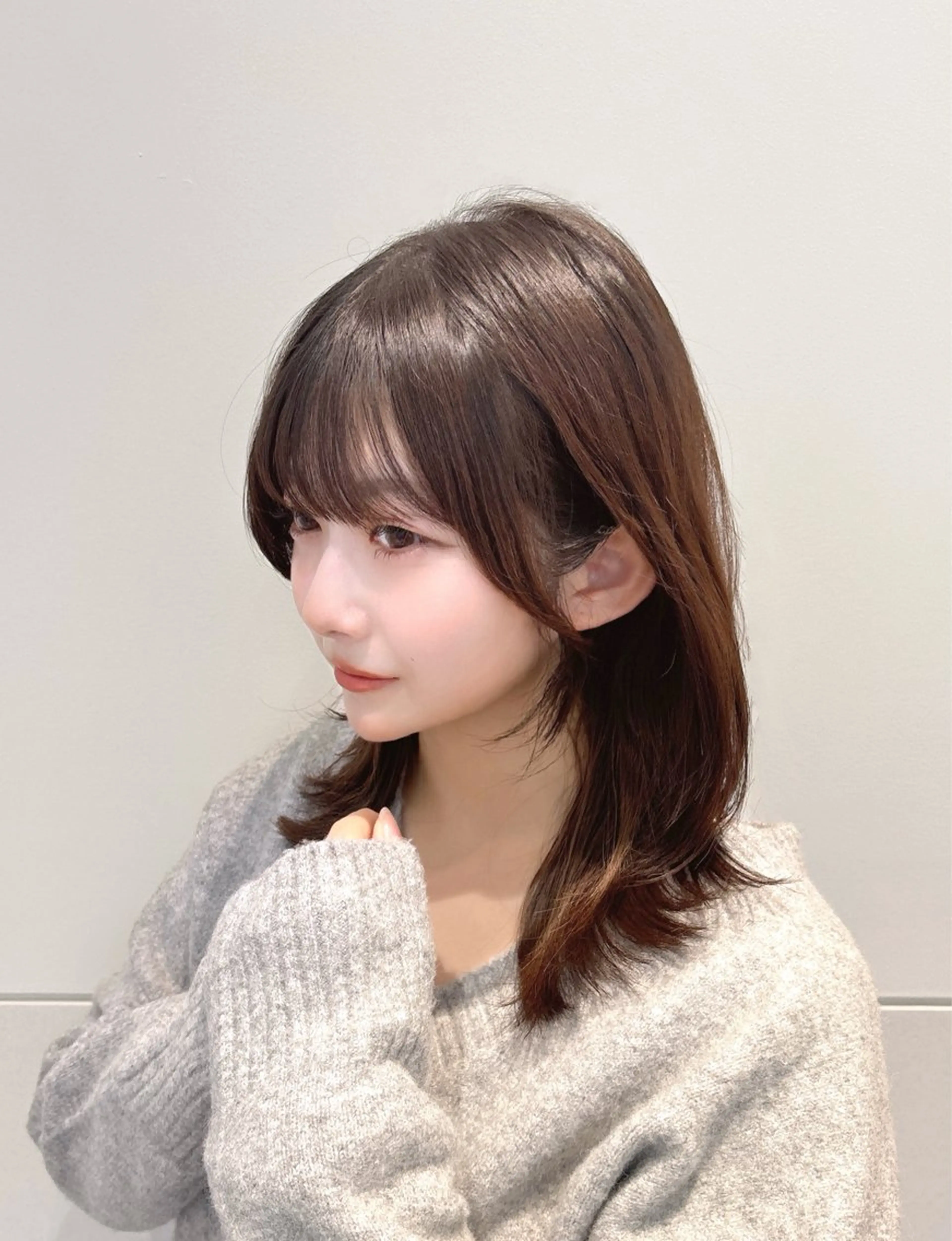 ミディアム カラー 透明感カラー グレージュ レイヤーカット カット ヘアカラー 🍀本格ヘッドスパ 👑髪質改善🍀英司のヘアスタイル