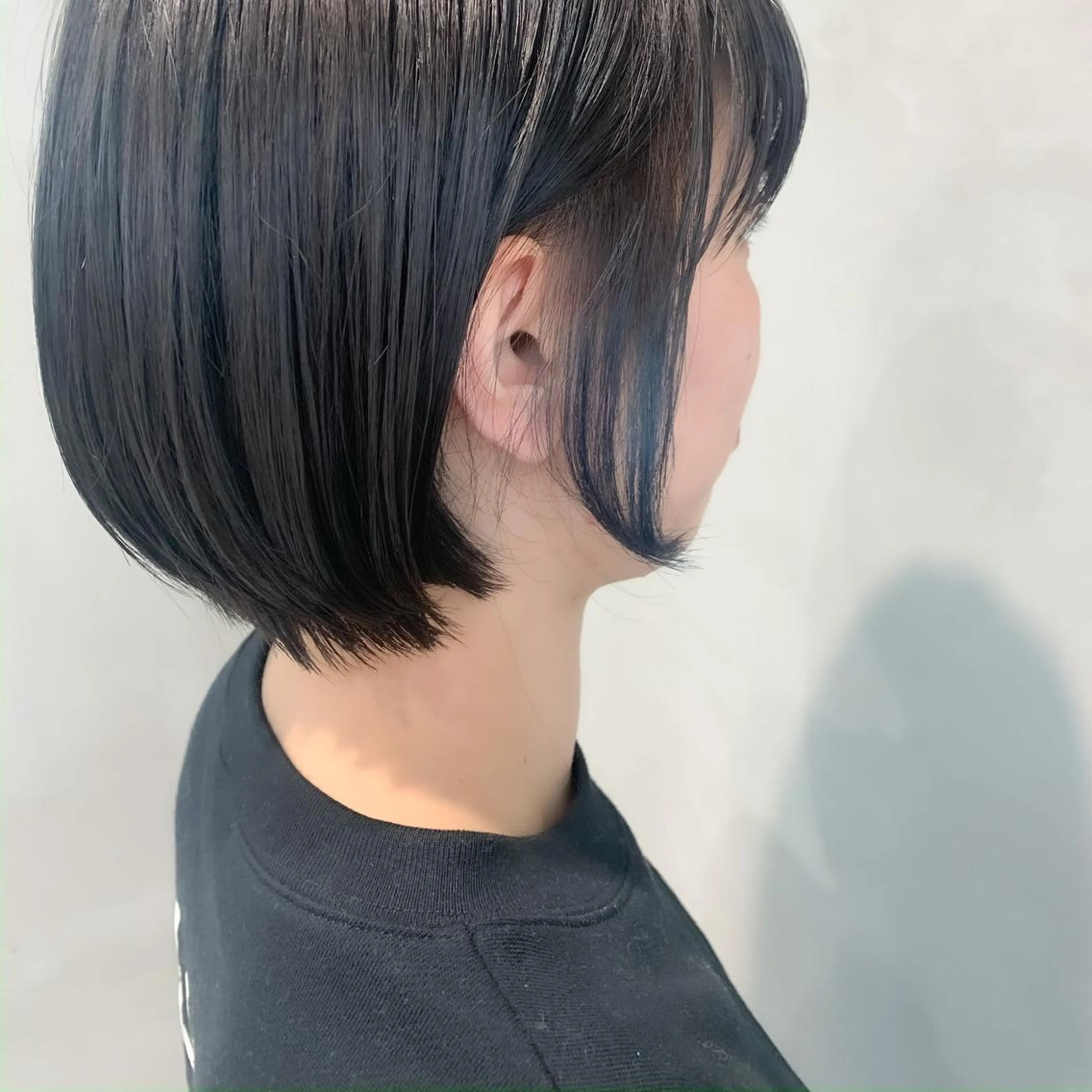 ショート カラー ヘアアレンジ ミニボブ/ブリーチ 🌈MISATOのヘアスタイル