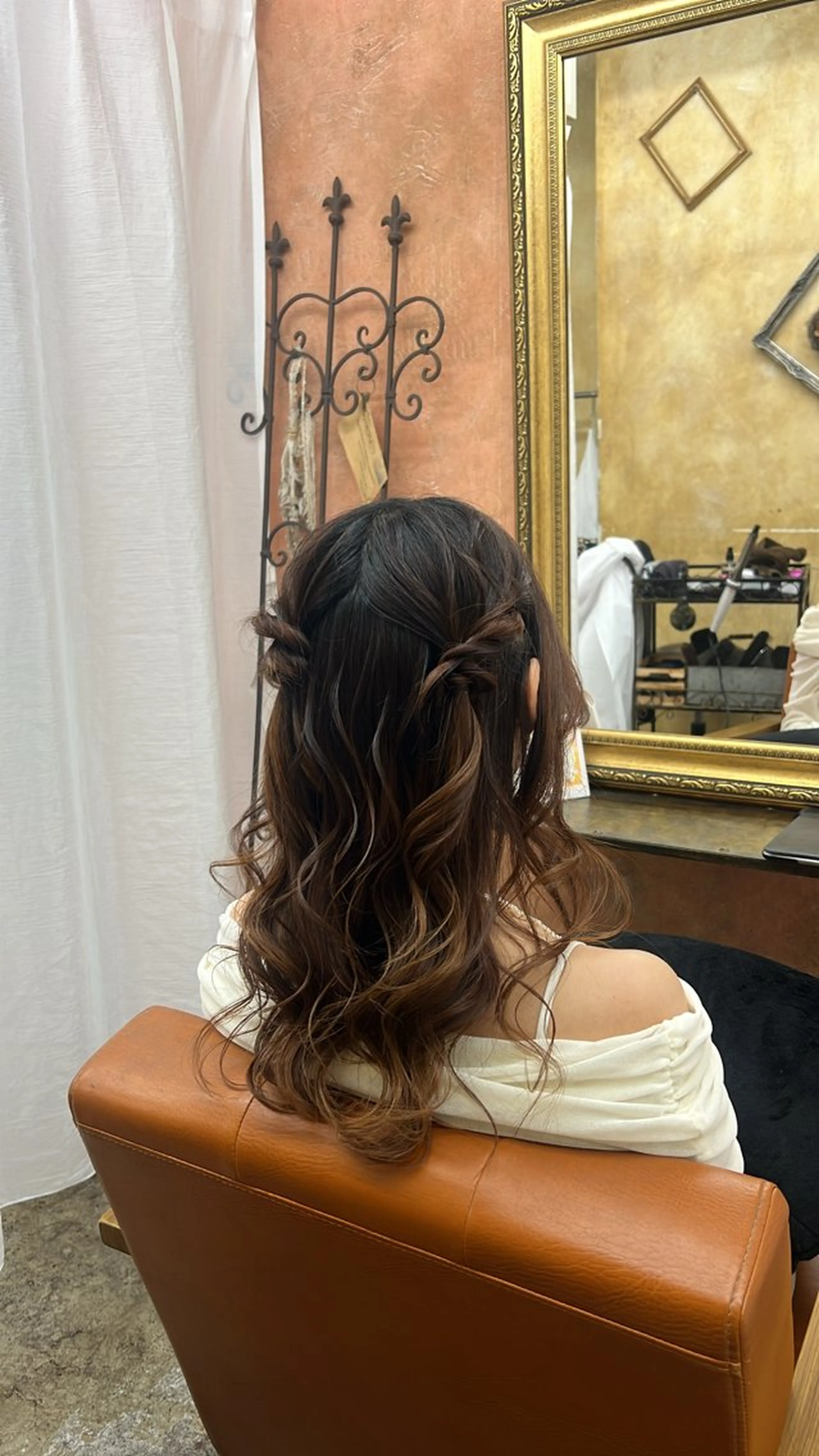セミロング ヘアセット ともざねゆか UniQ/岡山駅のヘアスタイル
