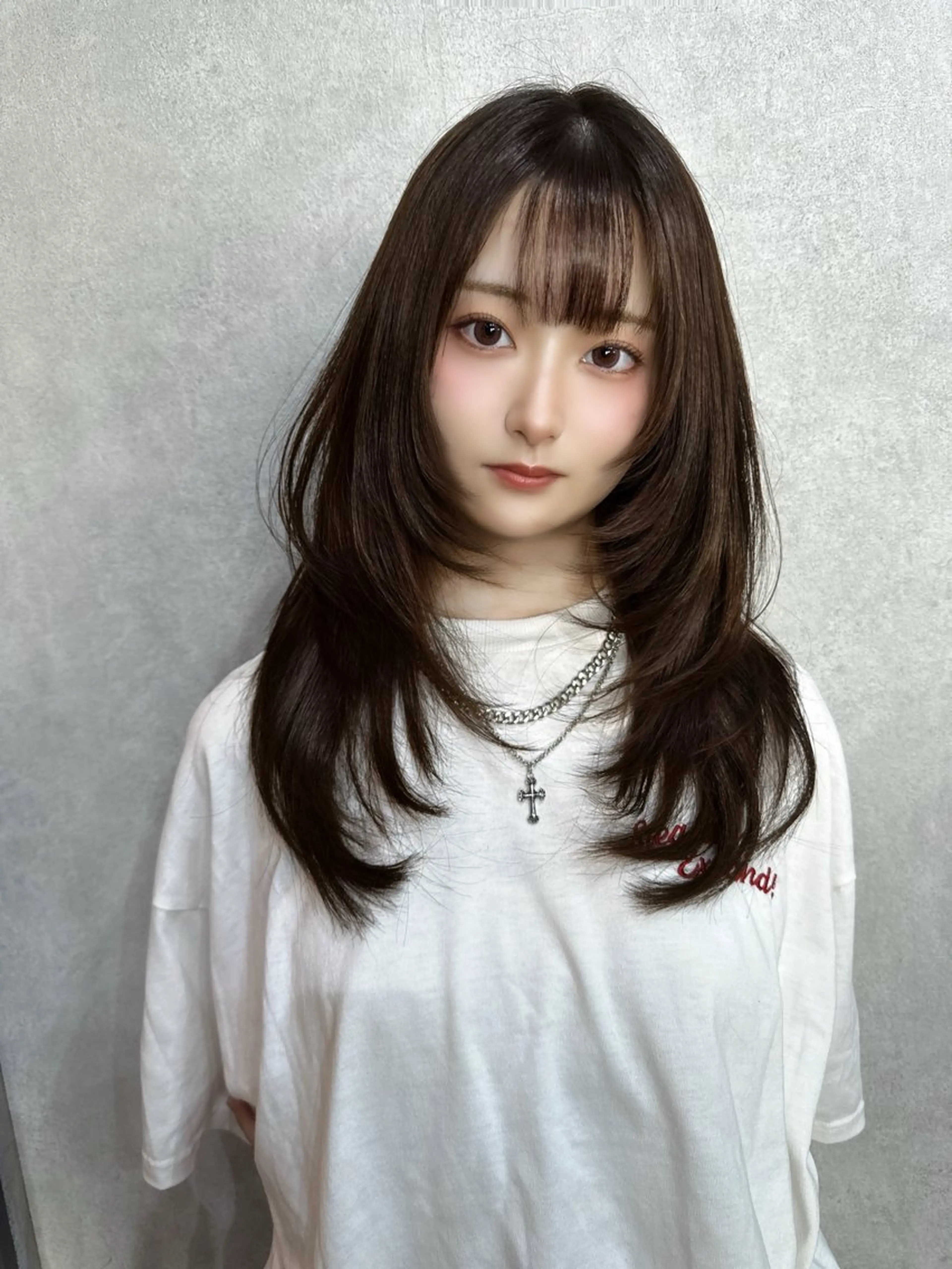 ロング カラー ハッシュカット カット ヘアカラー AIRI layer cut hairのヘアスタイル