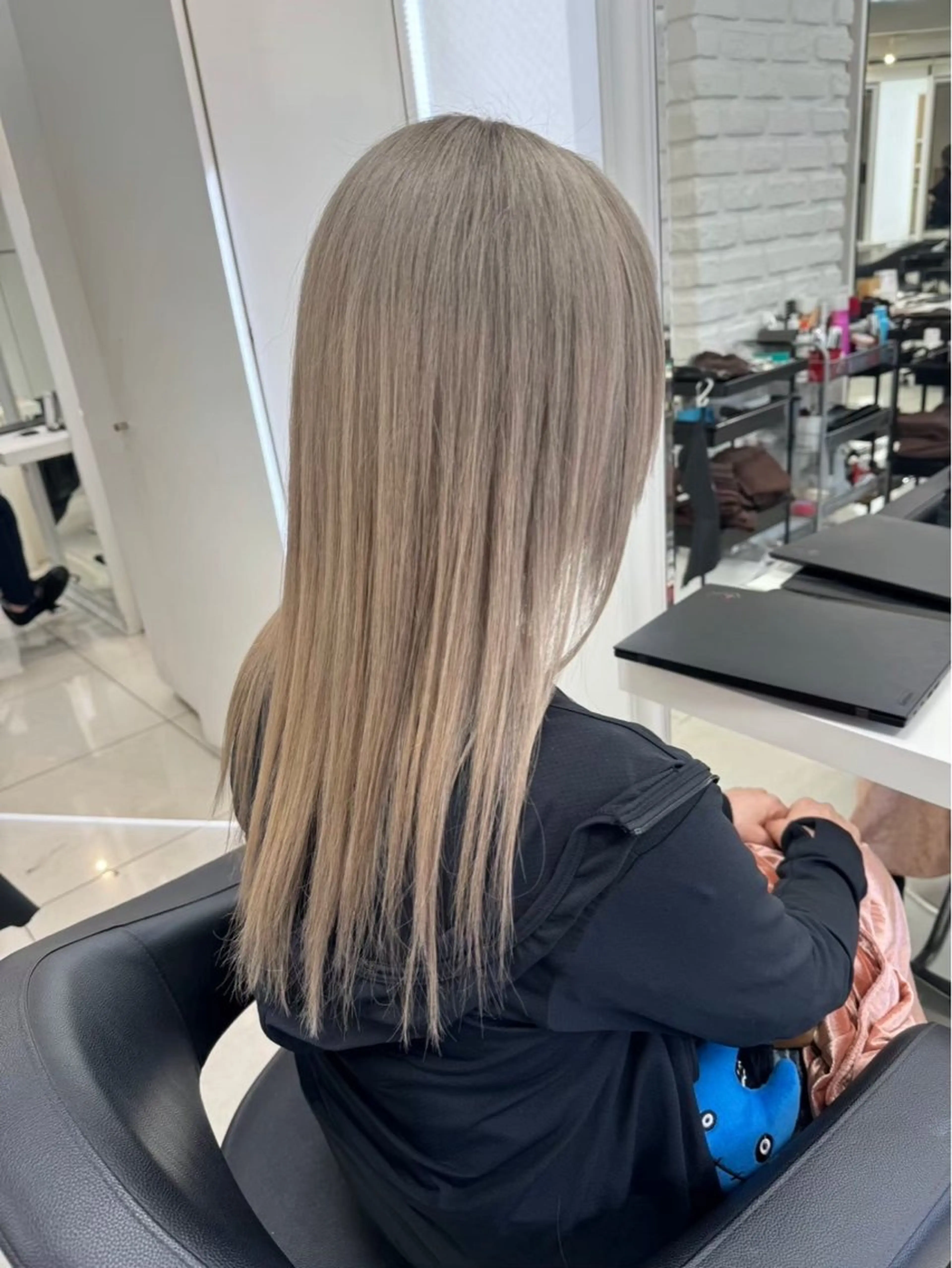 【 レディース限定 】ブリーチ+ オンカラー🩷の写真