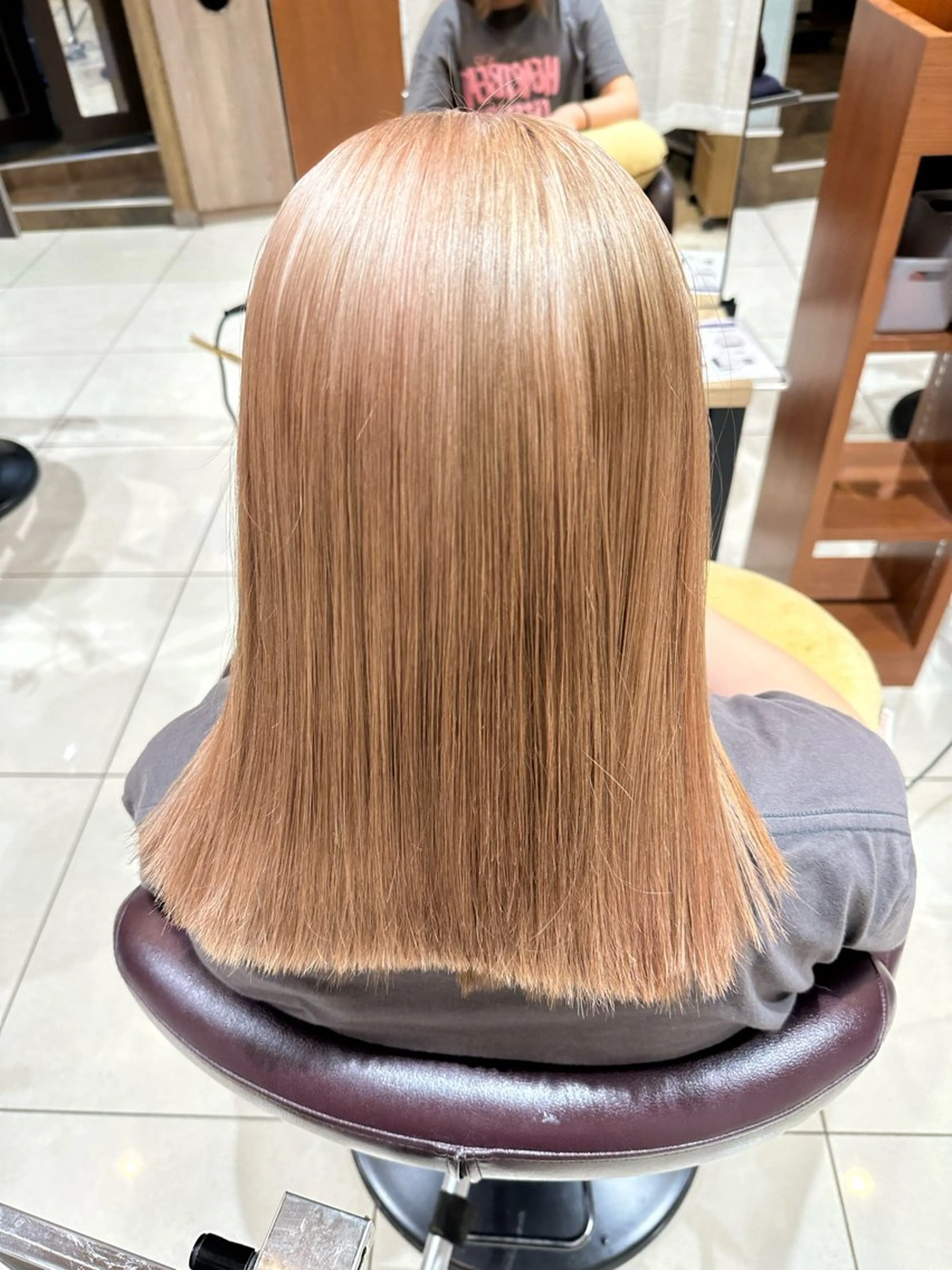 セミロング 山本 望理/レイヤー /透明感カラーのヘアスタイル