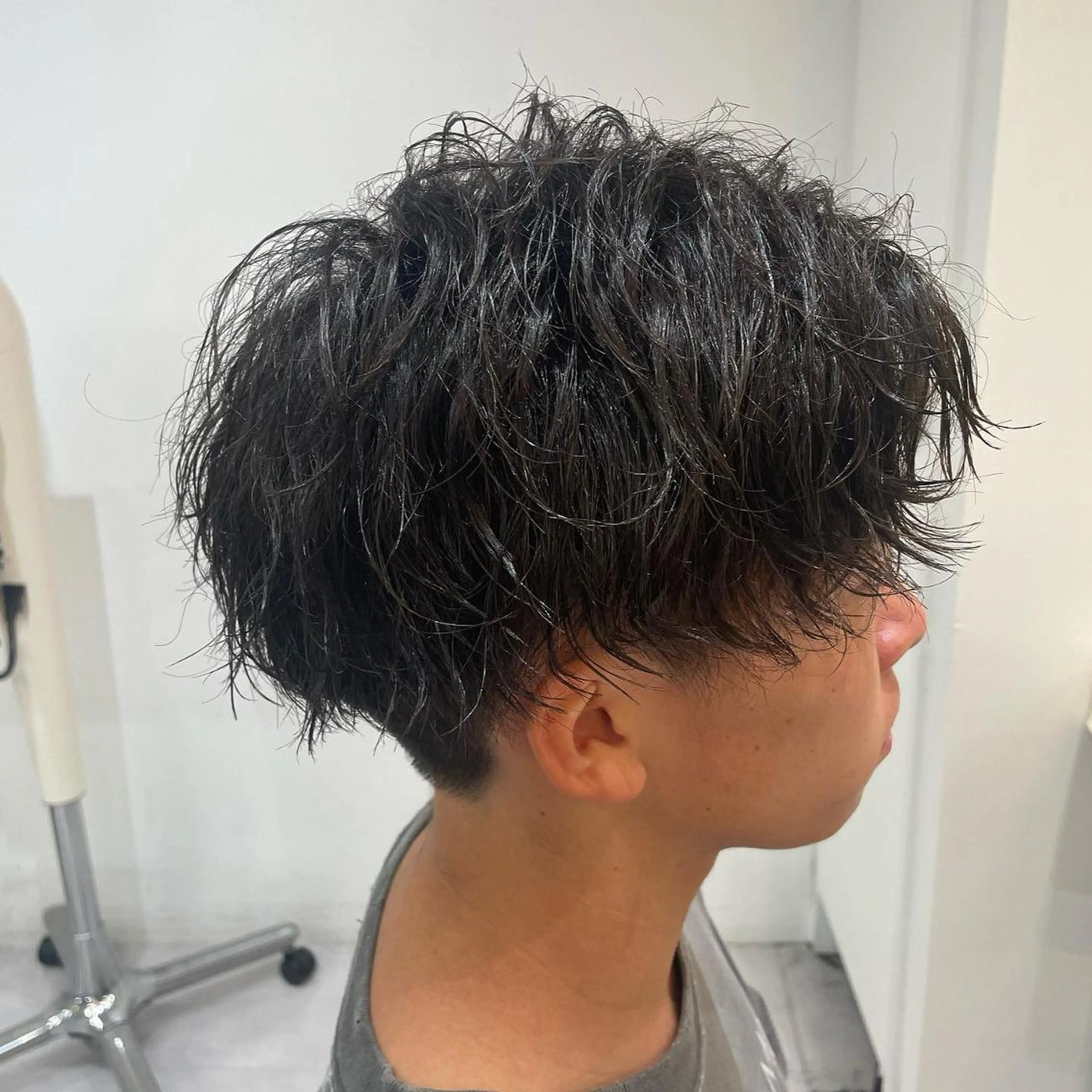 ショート 髪質改善× 白髪ぼかし溝江のヘアスタイル