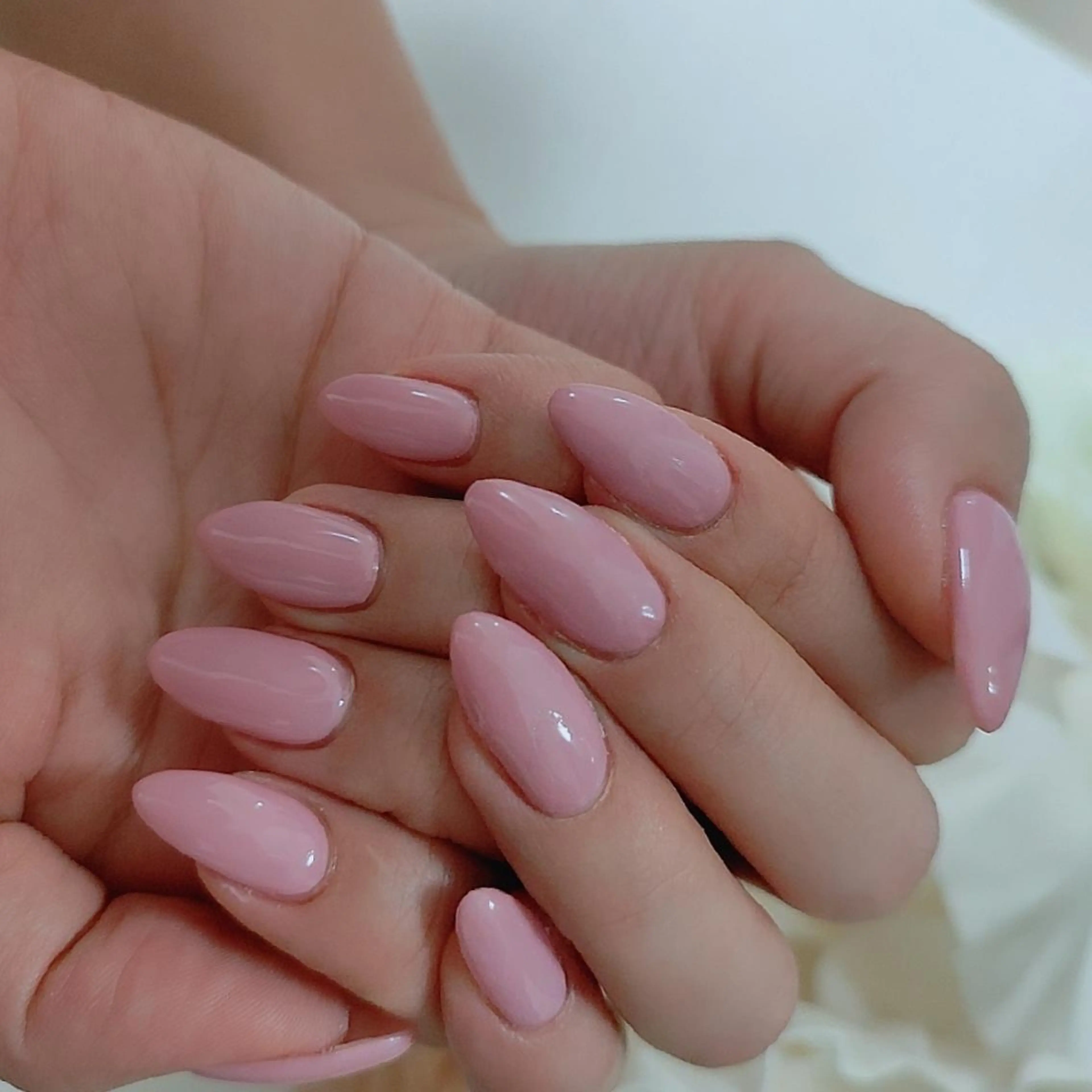 ネイル ハンドネイル RUNWAY 　　の眉毛・アイブロウイメージ