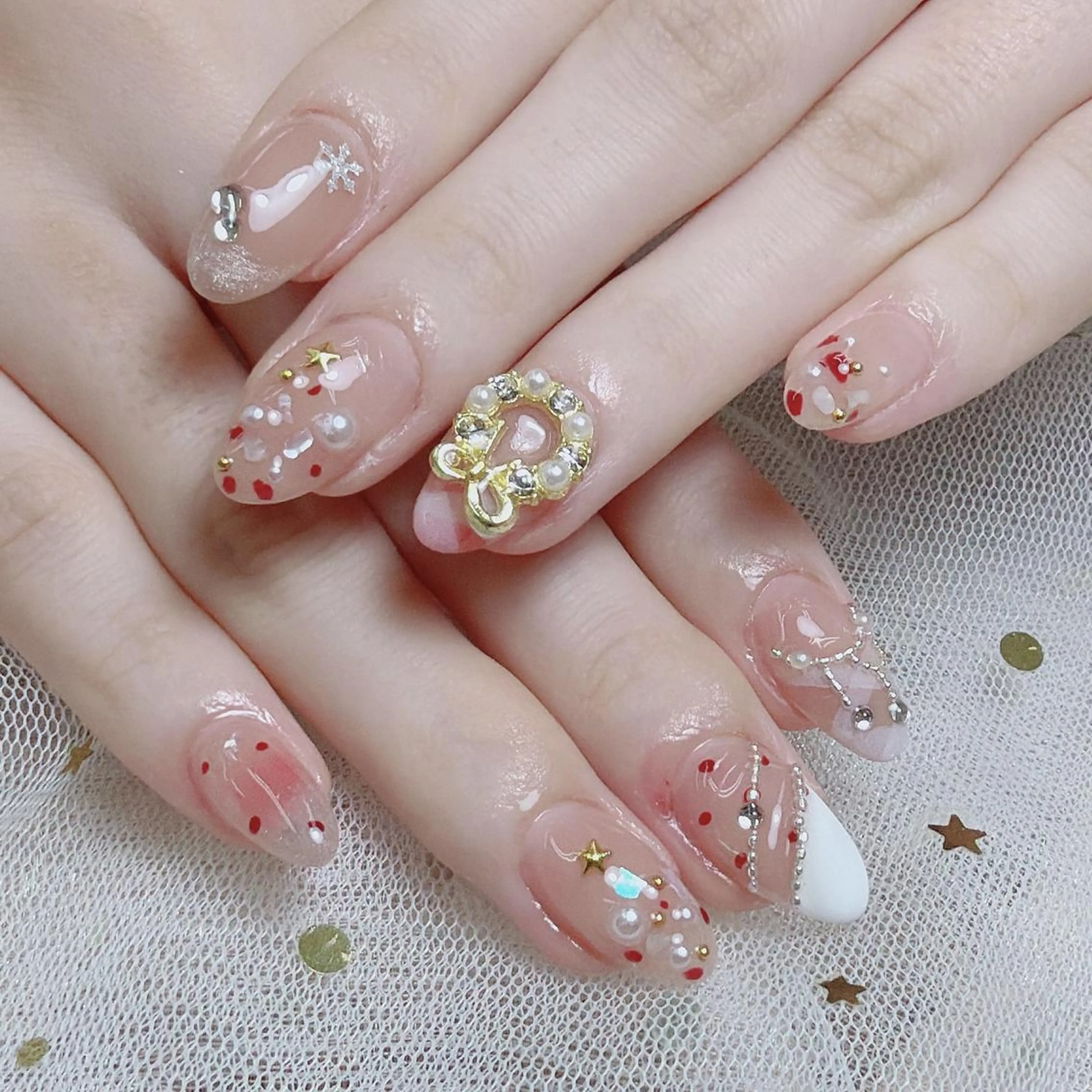 ネイル queensnail 🧸mikaのネイルデザイン