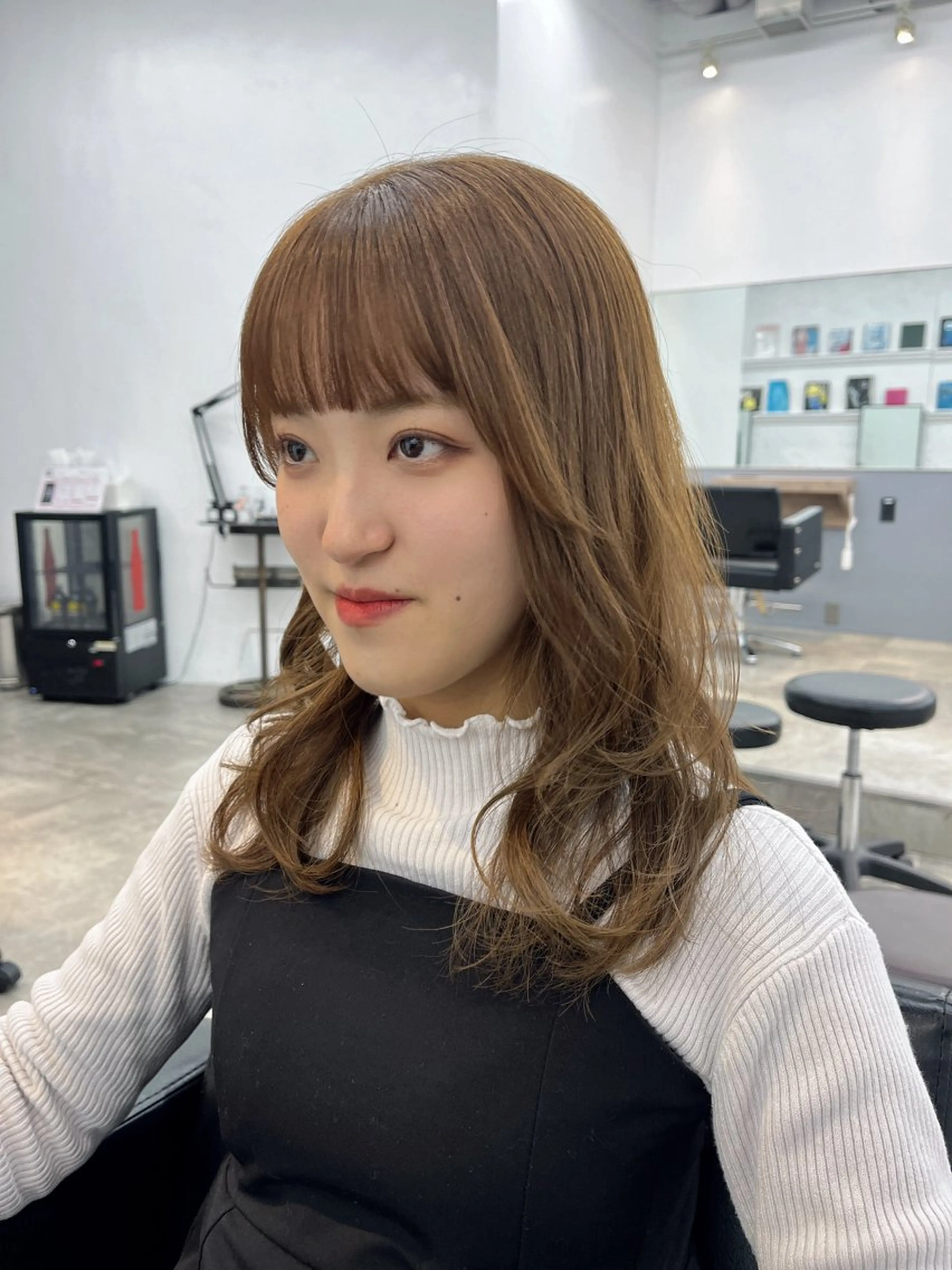 セミロング カラー ヘアアレンジ ベージュカラー 透明感カラー 🌱ボブ/レイヤー/ ベージュ/あやみ✨のヘアスタイル