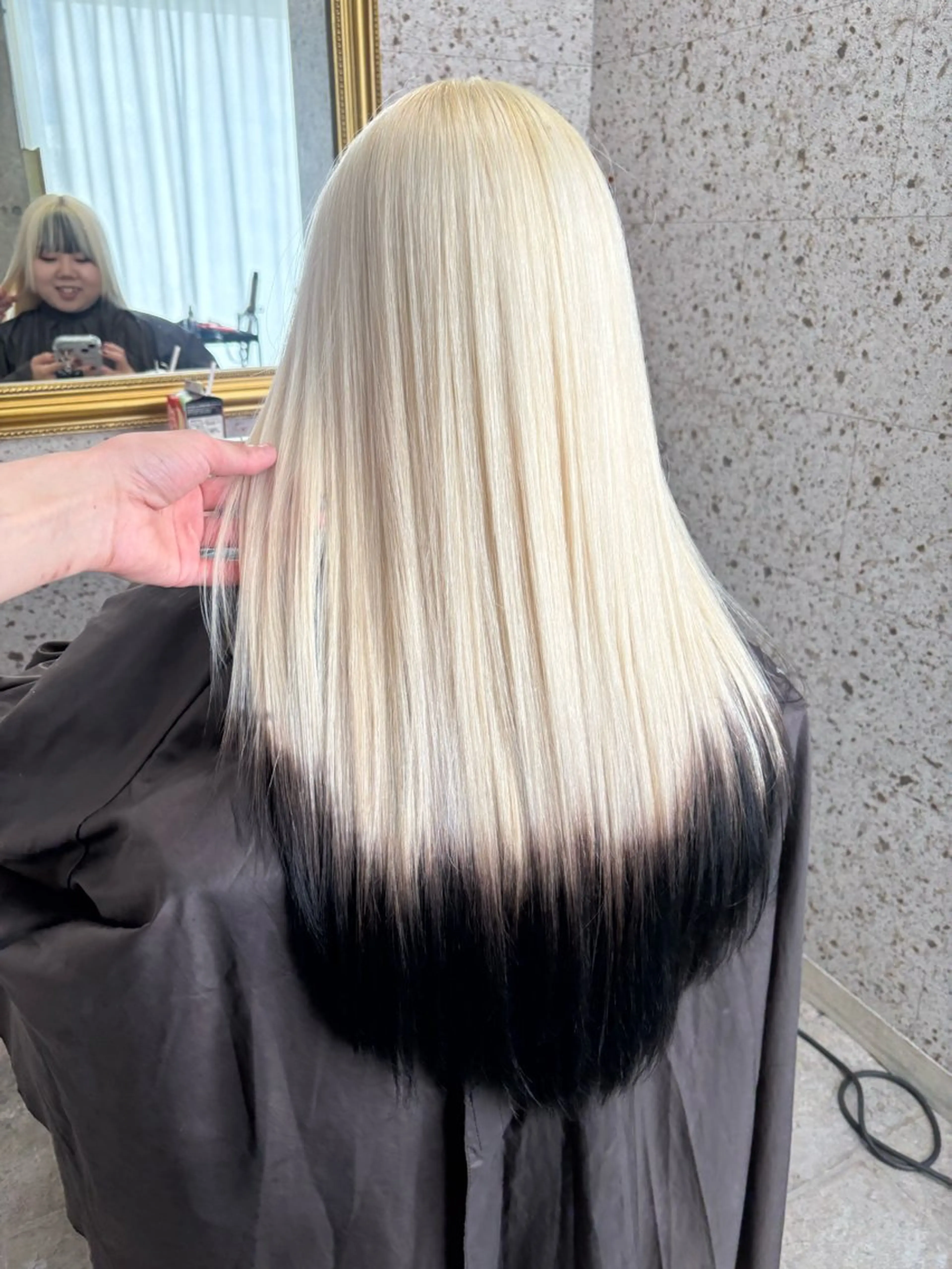 ロング カラー 黒髪 ブロンド ホワイトブロンド ヘアカラー SHOTO ハイトー ン/ブロンドカラーのヘアスタイル