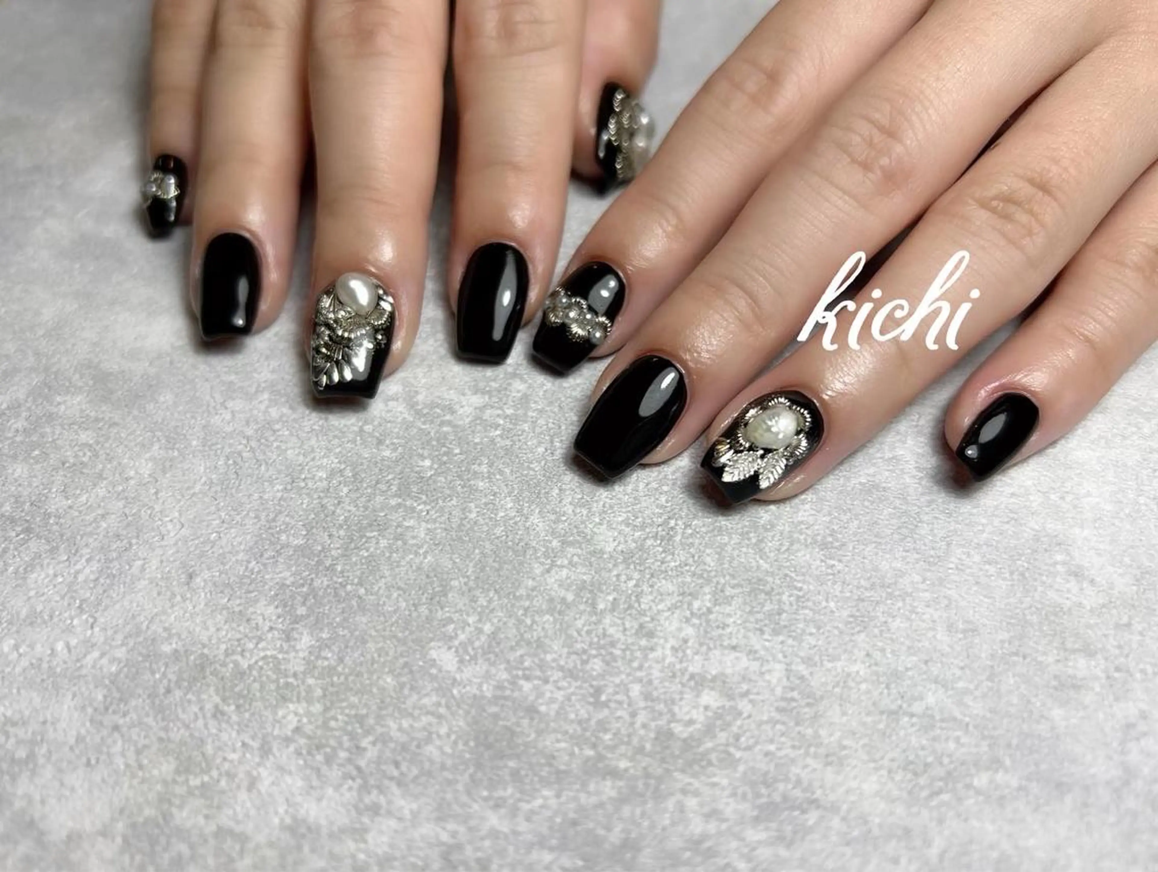 ネイル ジェルネイル 持ち込み ニュアンスネイル パラジェル シルバー kichi・: *のネイルデザイン