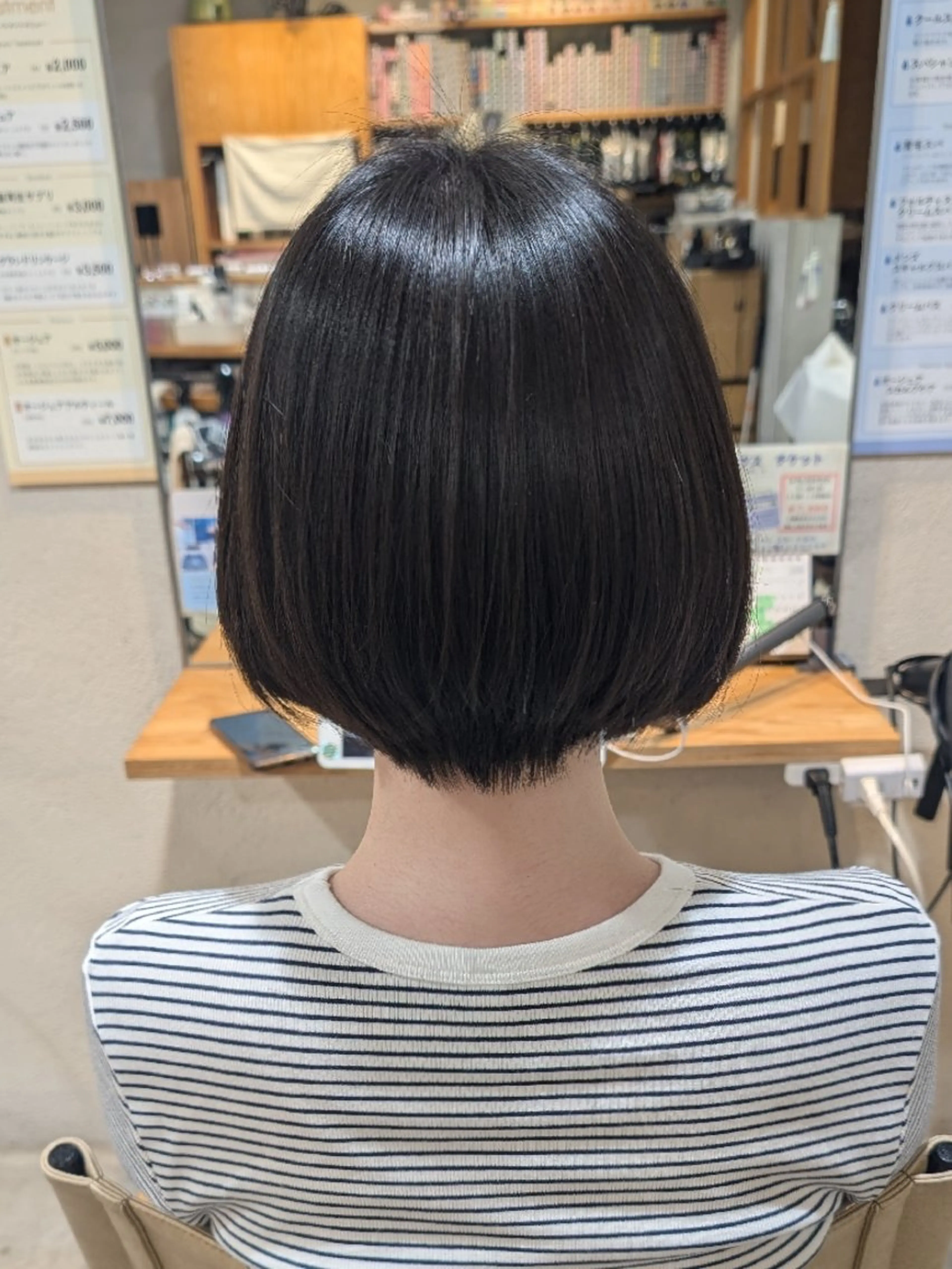 ショート ショートボブ ボブ ショートヘア 【女性限定】 しおりのヘアスタイル