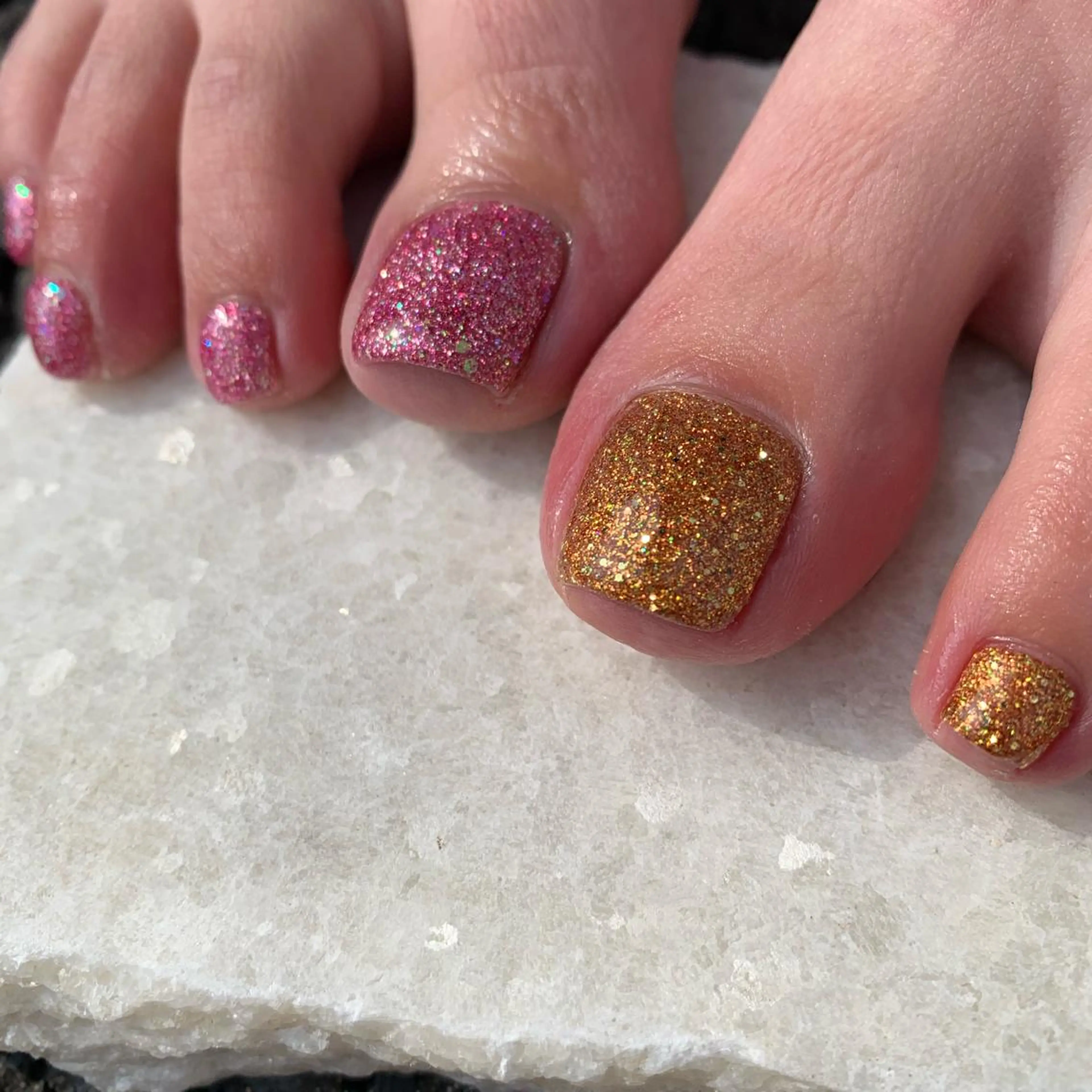 ネイル フットネイル 佐藤 穂乃香のネイルデザイン