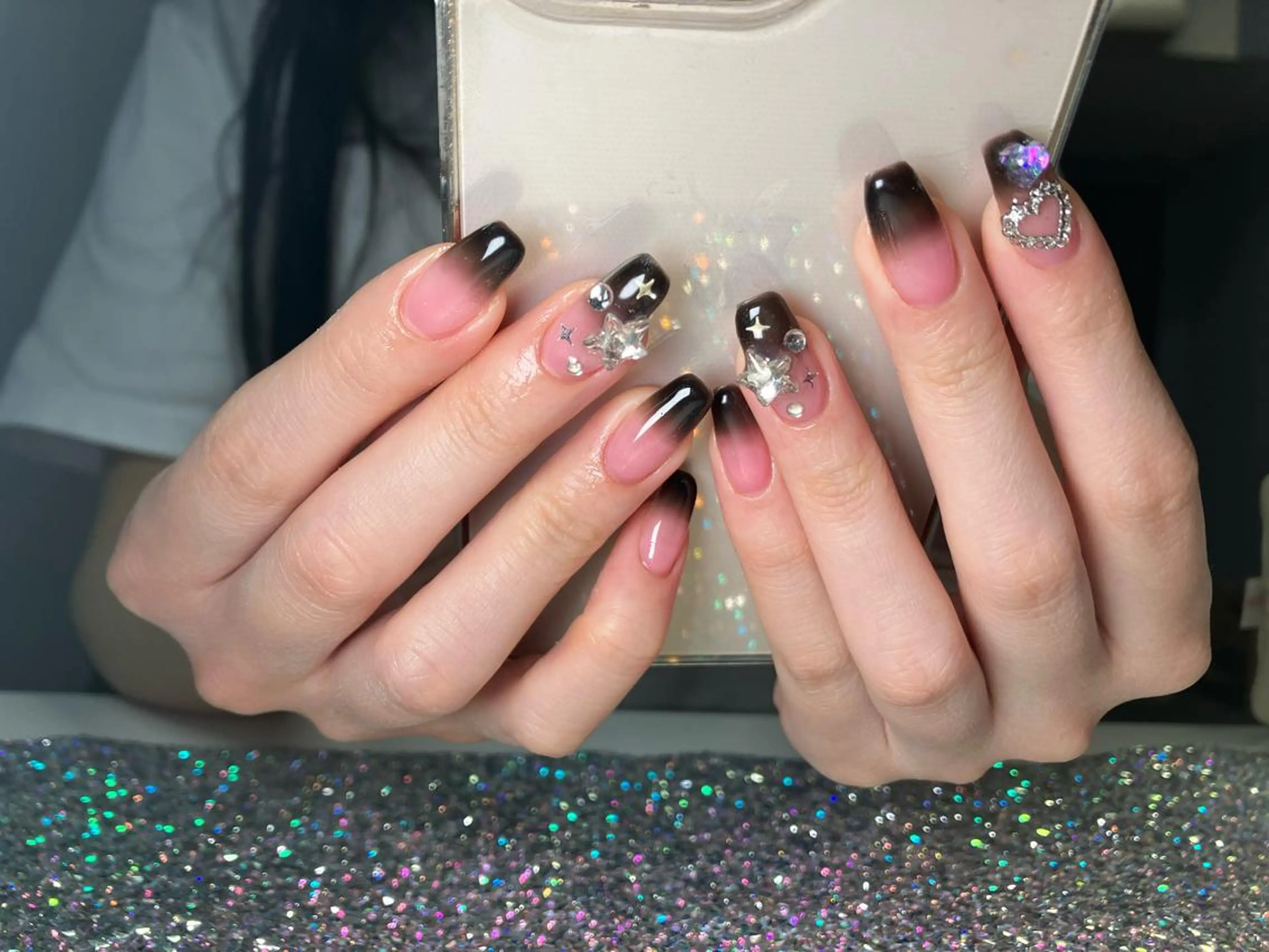 ネイル ゴージャス ハンドネイル Nail Salon L’arc所属・Kawasaki Shinyaのネイルデザイン