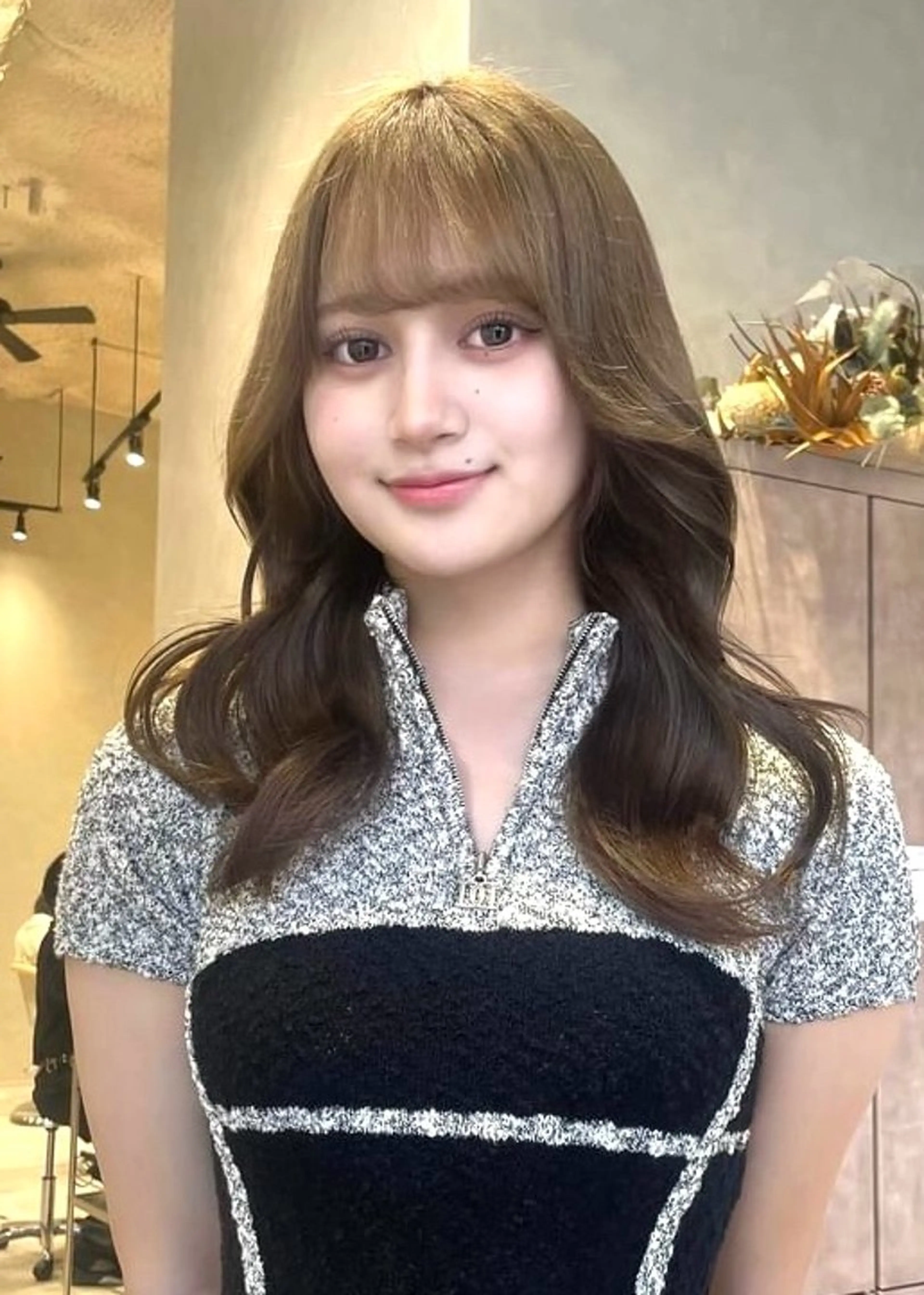 セミロング 盛れるカットカラー DEAN豊橋店のヘアスタイル