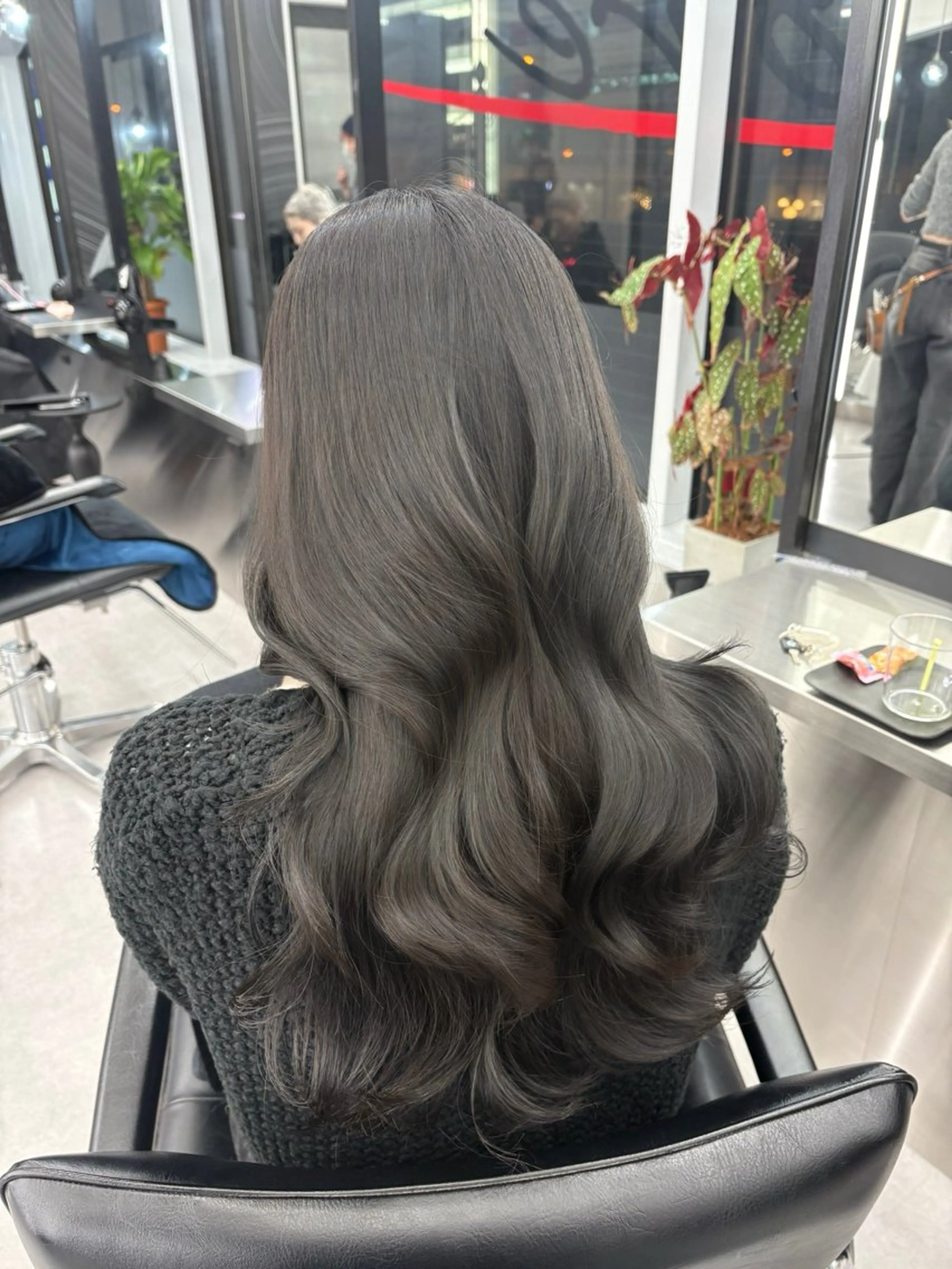 ロング カラー カット ヘアカラー 堀江/透明感 ベージュ/白川幸太のヘアスタイル