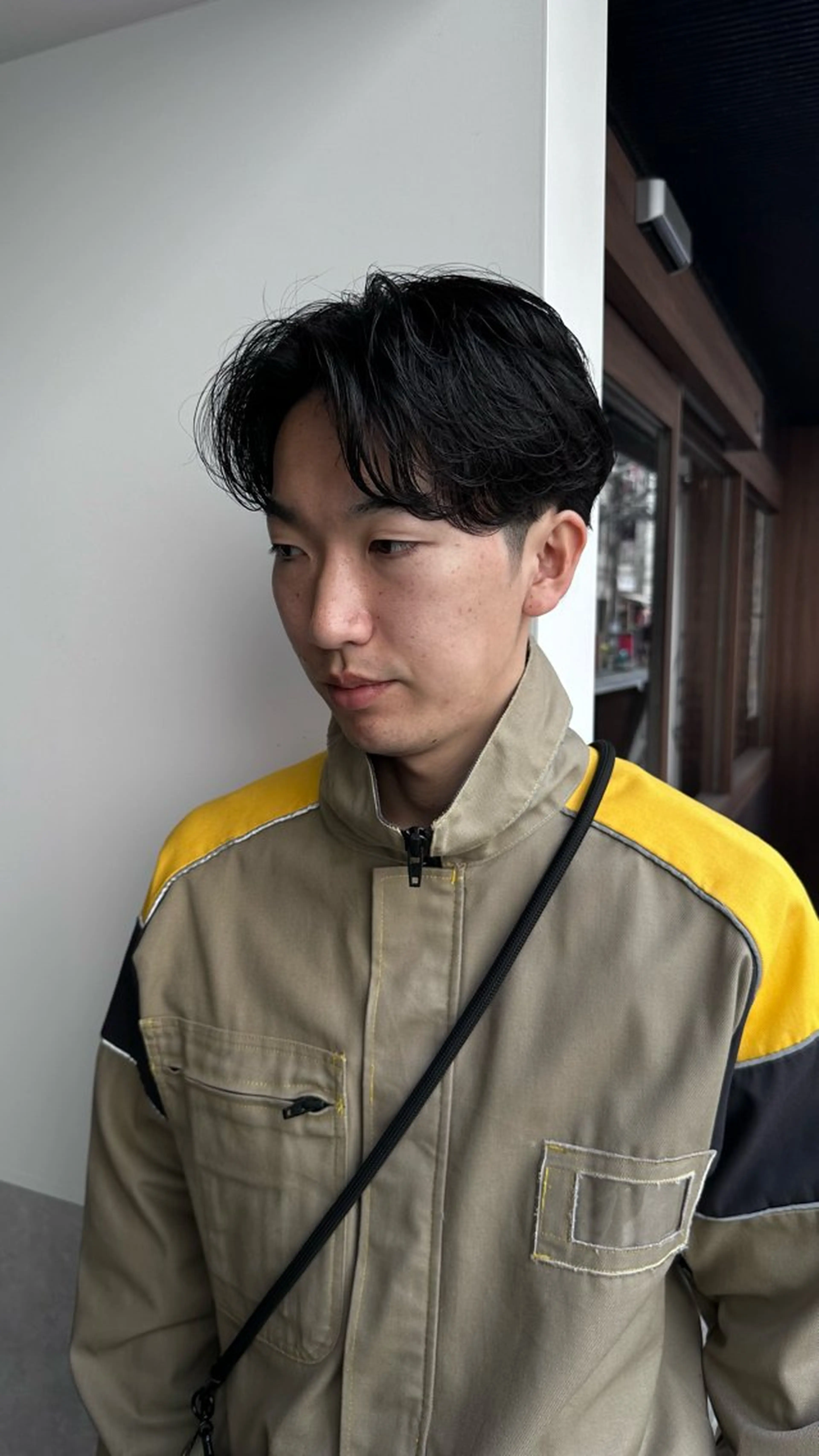 ショート メンズ 切りっぱなしボブ メンズブリーチ センターパート メンズハイライト メンズハイトーン カット HARUKI🏔️/ メンズ/透けブラウンのヘアスタイル