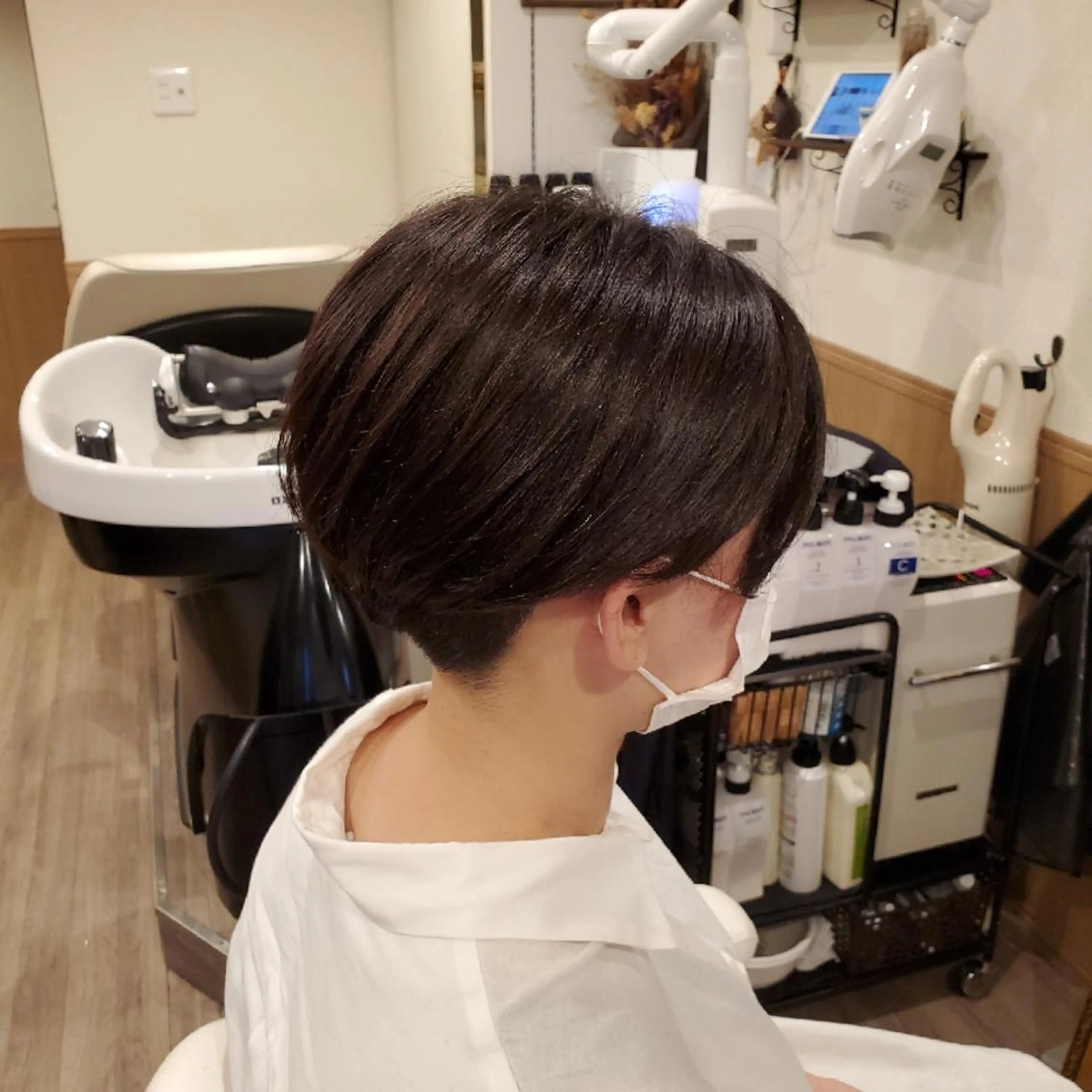 ショート カラー アディクシーカラー ブリーチ イルミナカラー 外国人風カラー トリートメント カット ヘアカラー トリートメント spa hair  ark 富井直美のヘアスタイル