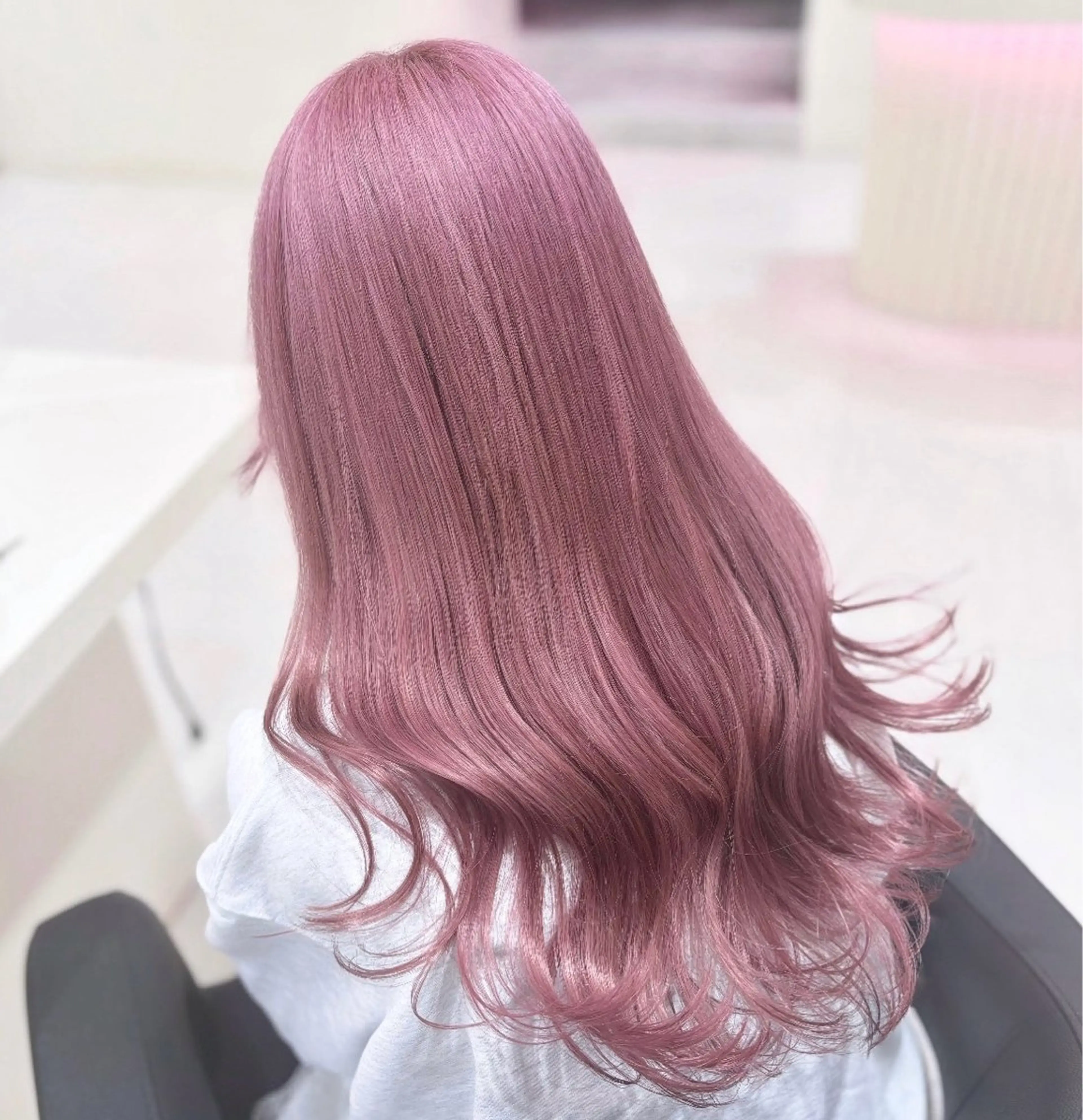 ロング ヘアカラー 🎀淡めモテカラー WAKANA🎀のヘアスタイル