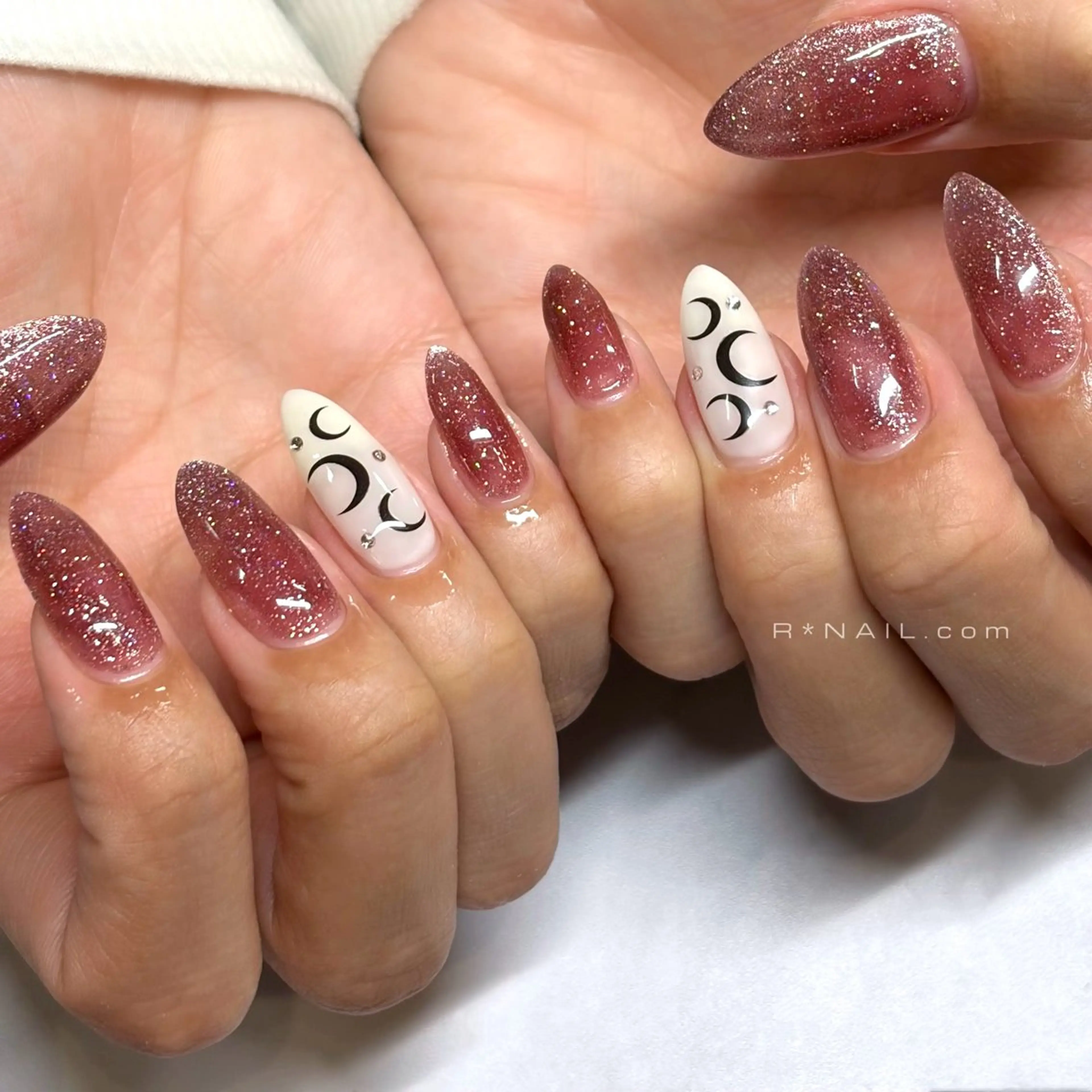 ネイル ハンドネイル Riona / R*NAIL.comのネイルデザイン