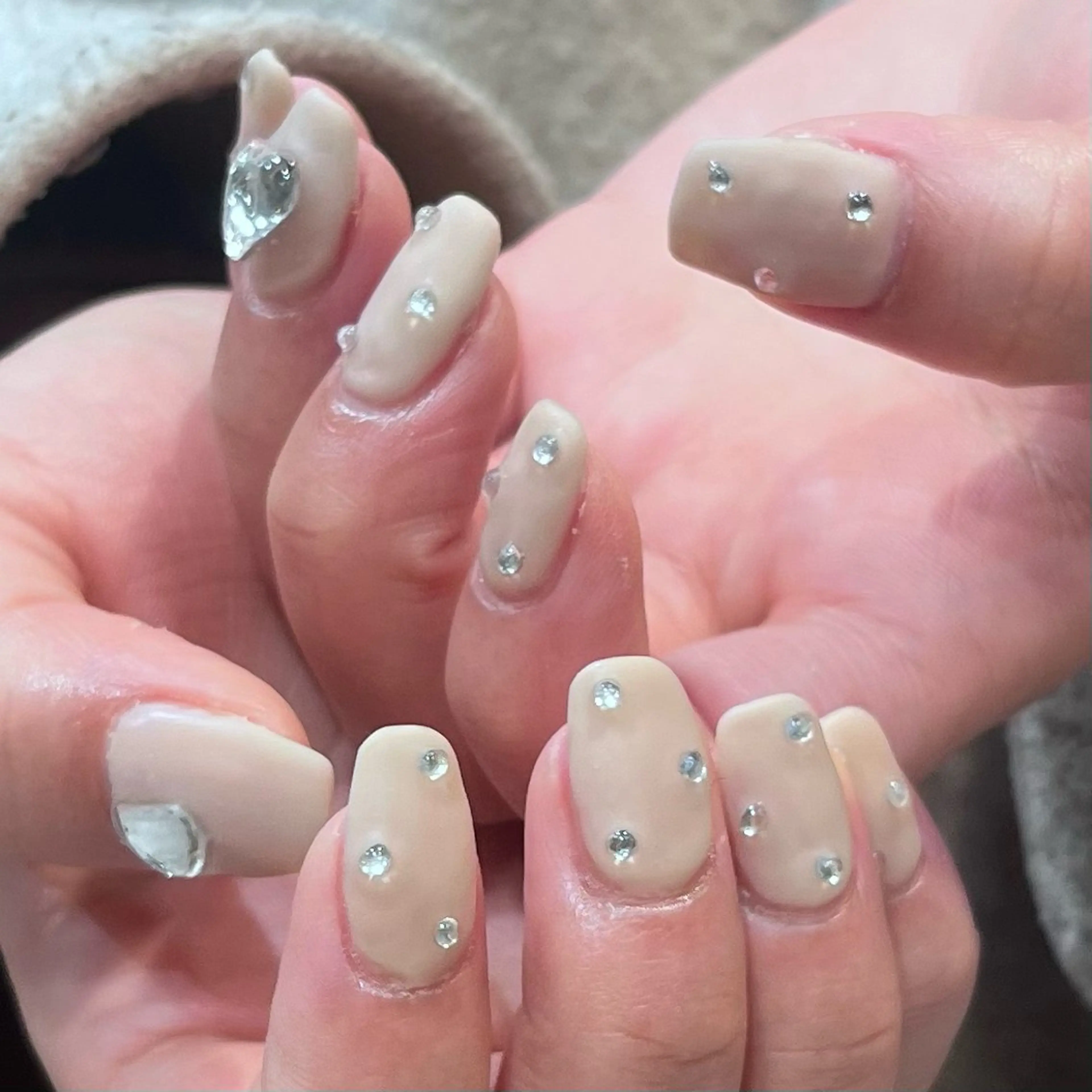 ネイル マットネイル ハンドネイル 🩶レイナ🩶 color/nailのヘアスタイル