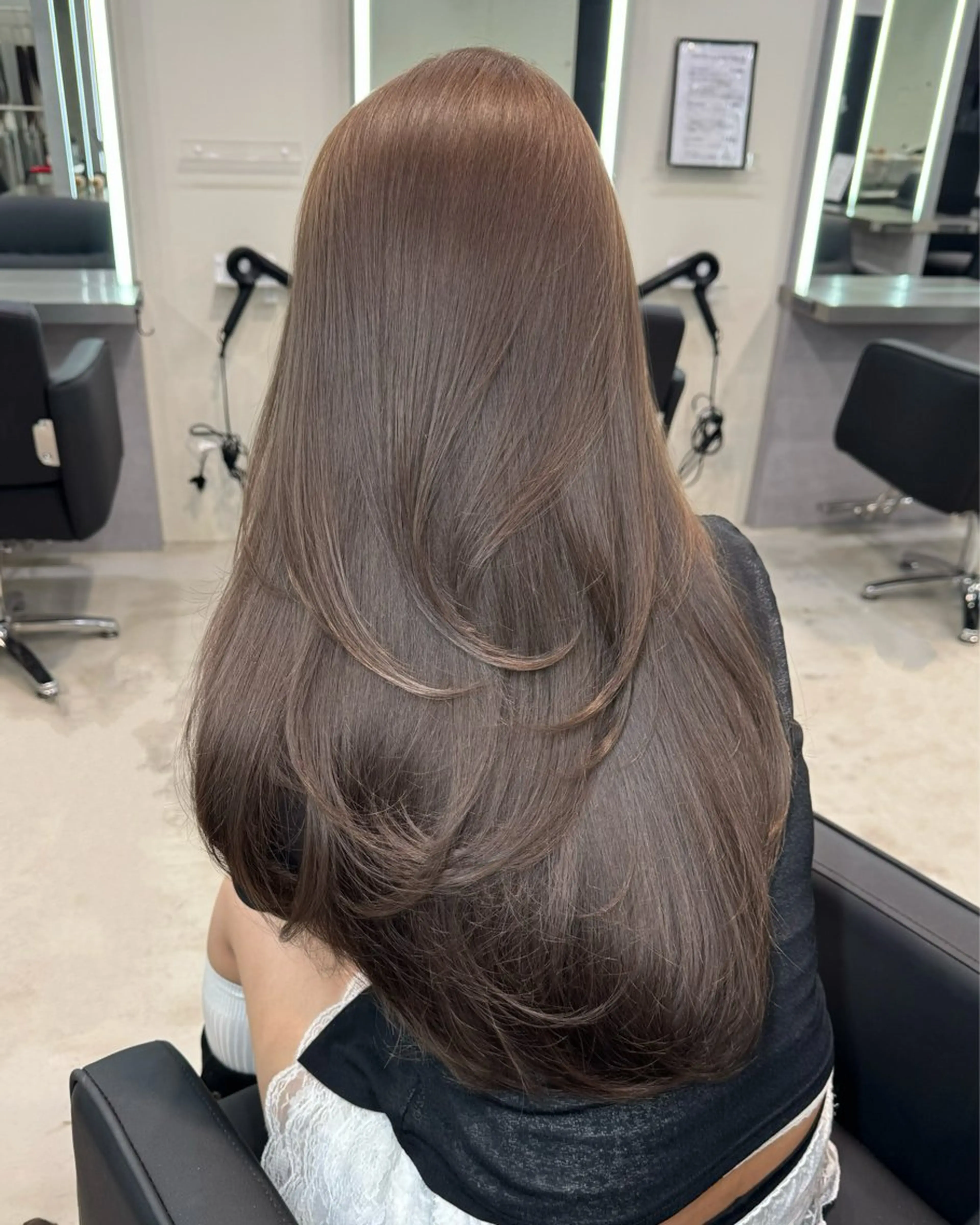 ロング カラー 艶カラー♡クール トレンドヘア♡アユミのヘアスタイル