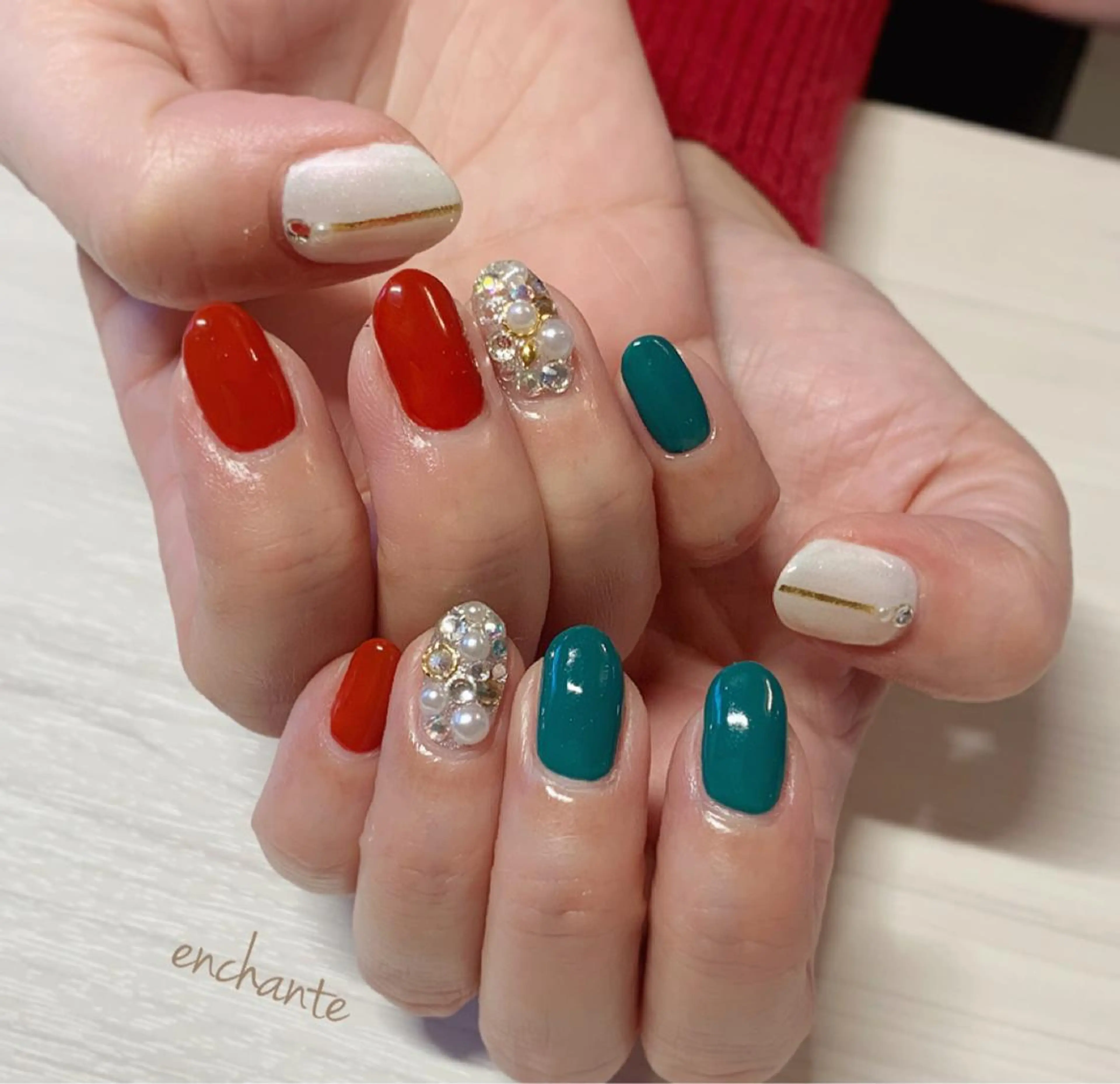 ネイル enchante 自由が丘のマツエク・マツパデザイン