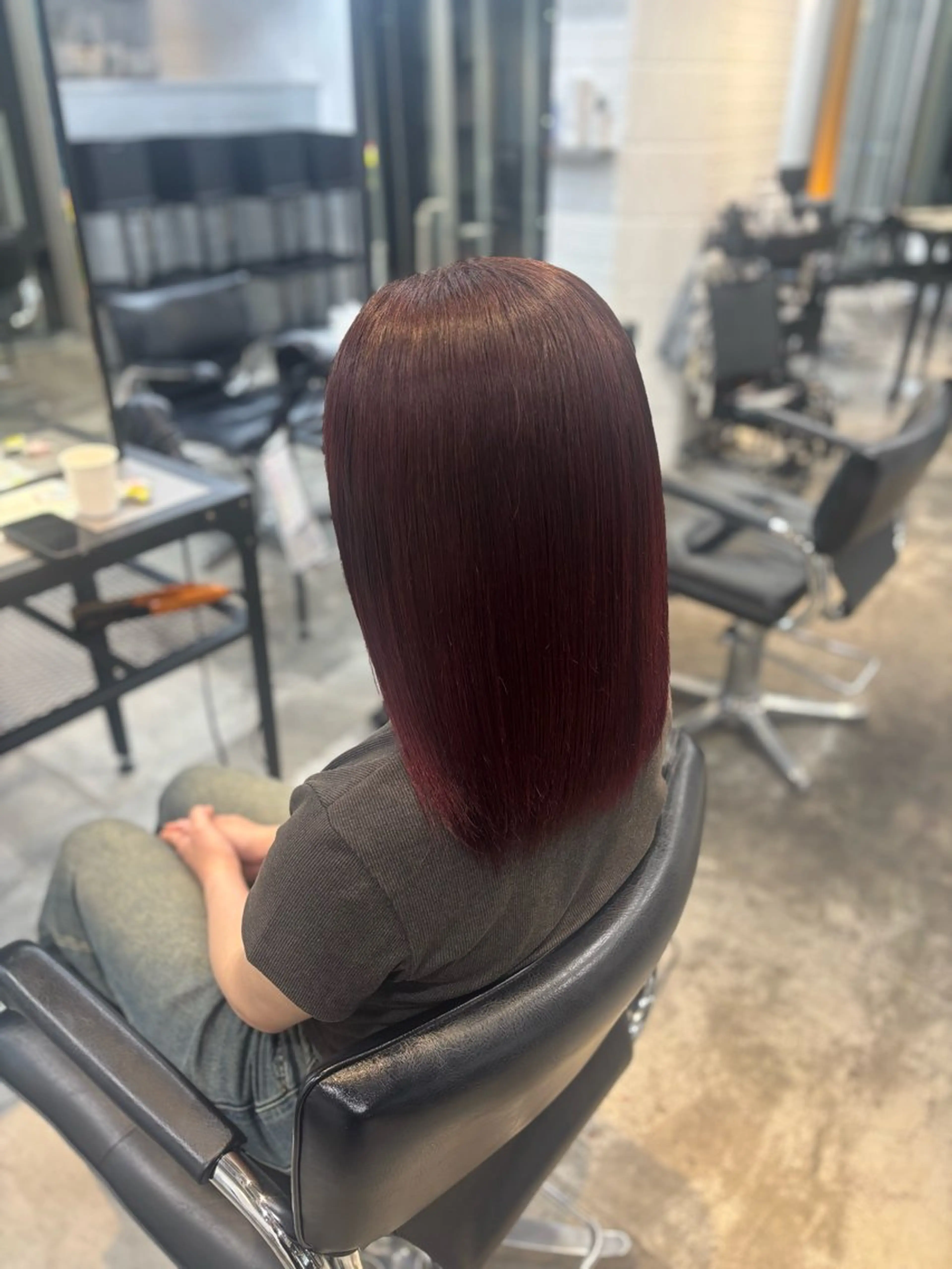 ミディアム カラー レッドカラー レイヤー sala 推しカラー職人🎀のヘアスタイル