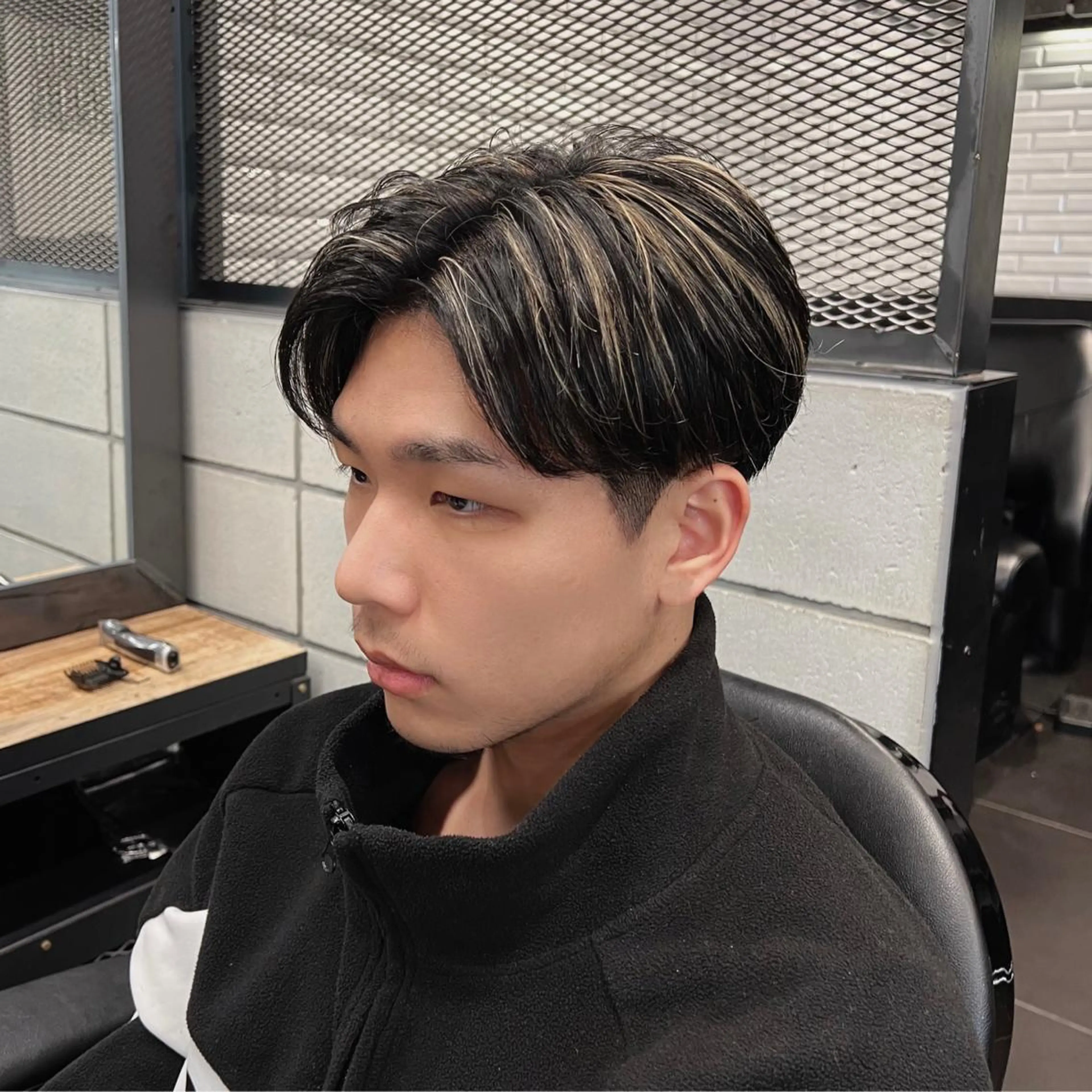 メンズ メンズハイライト カット ヘアカラー トリートメント メンズ特化/パーマ/ メッシュ/竜成のヘアスタイル