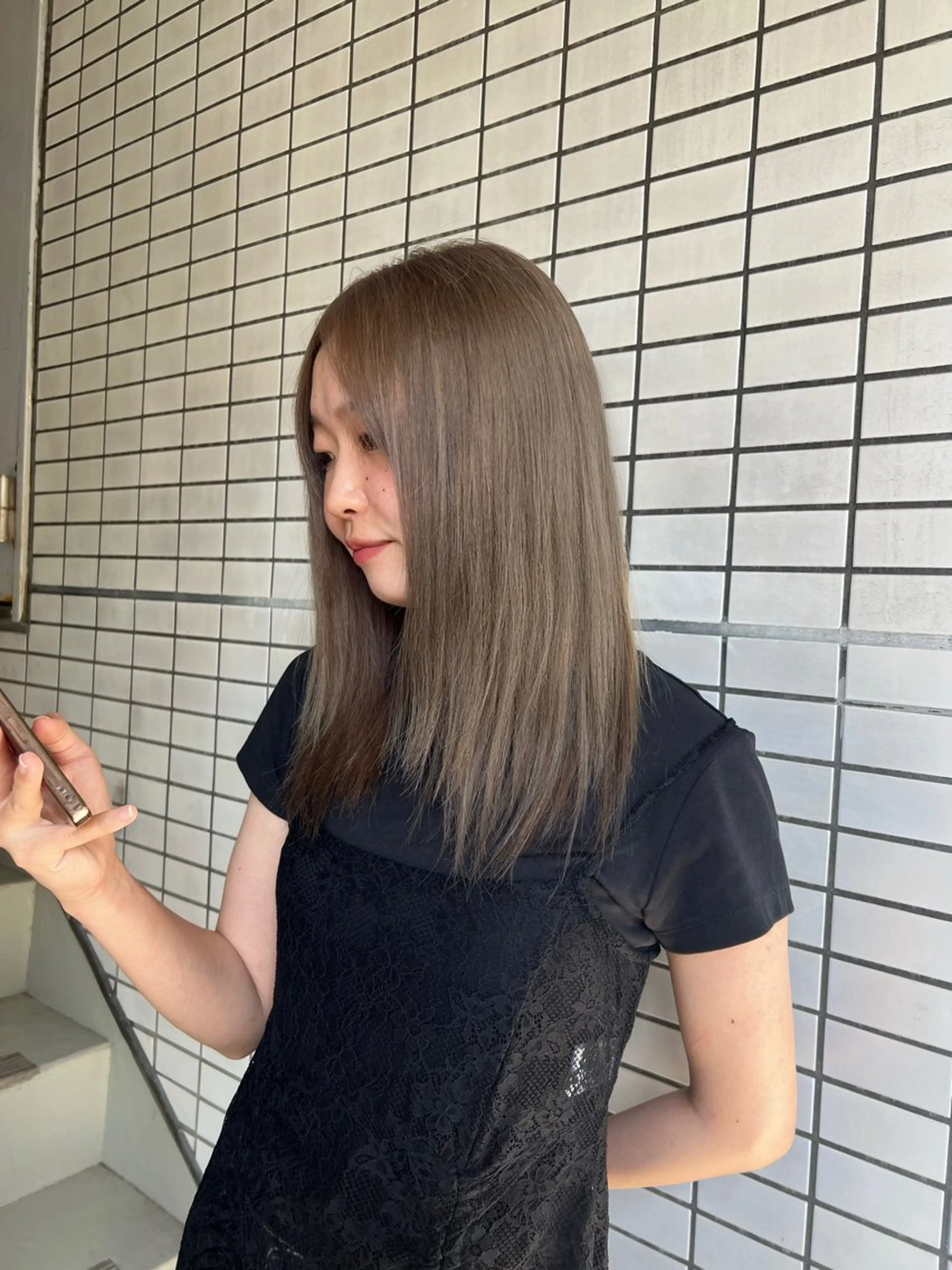 セミロング カラー グレージュ ヘアカラー 透明感ハイトーン🐩 原宿/yumekaのヘアスタイル