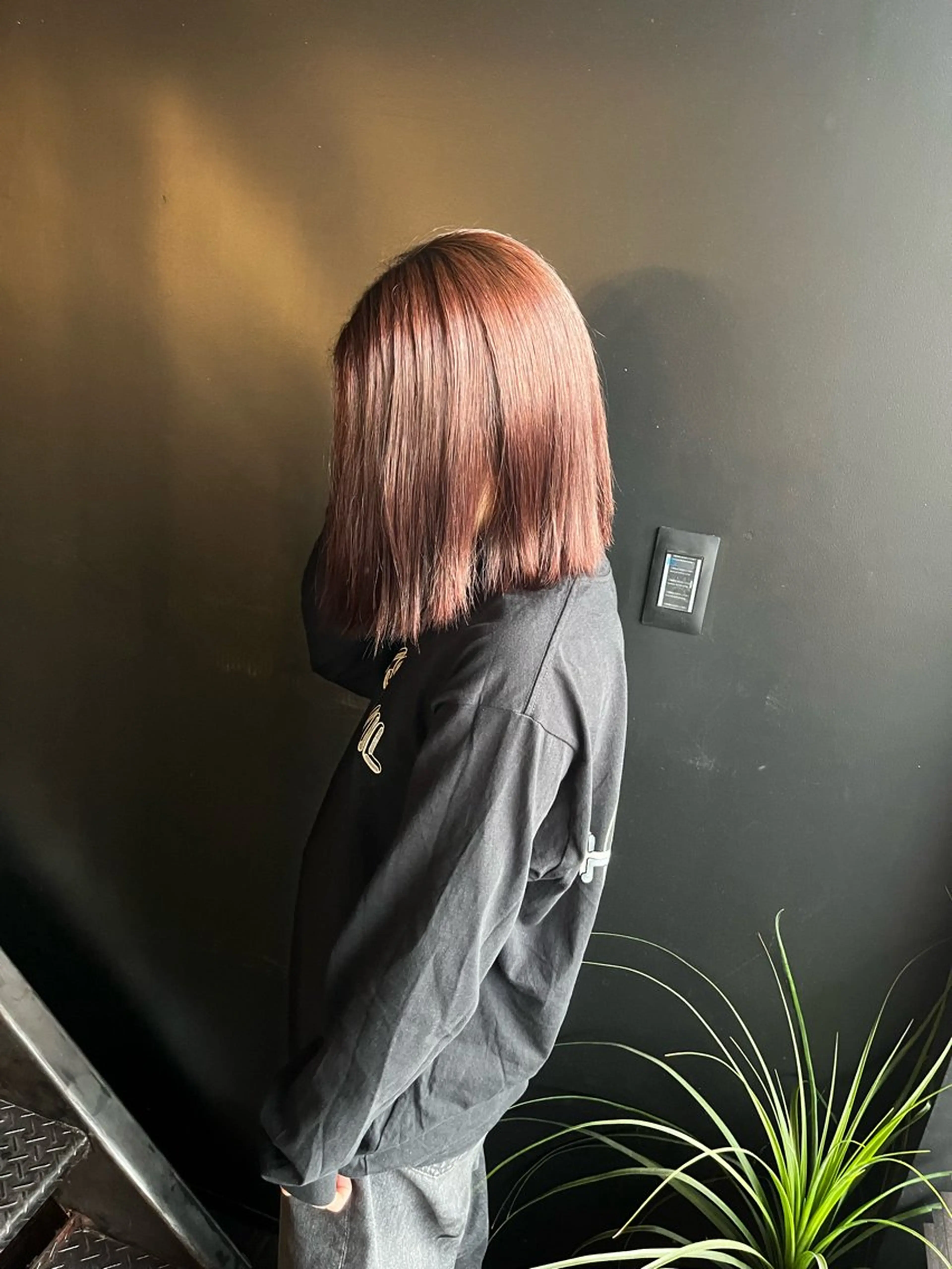 ミディアム 中川 花菜のヘアスタイル