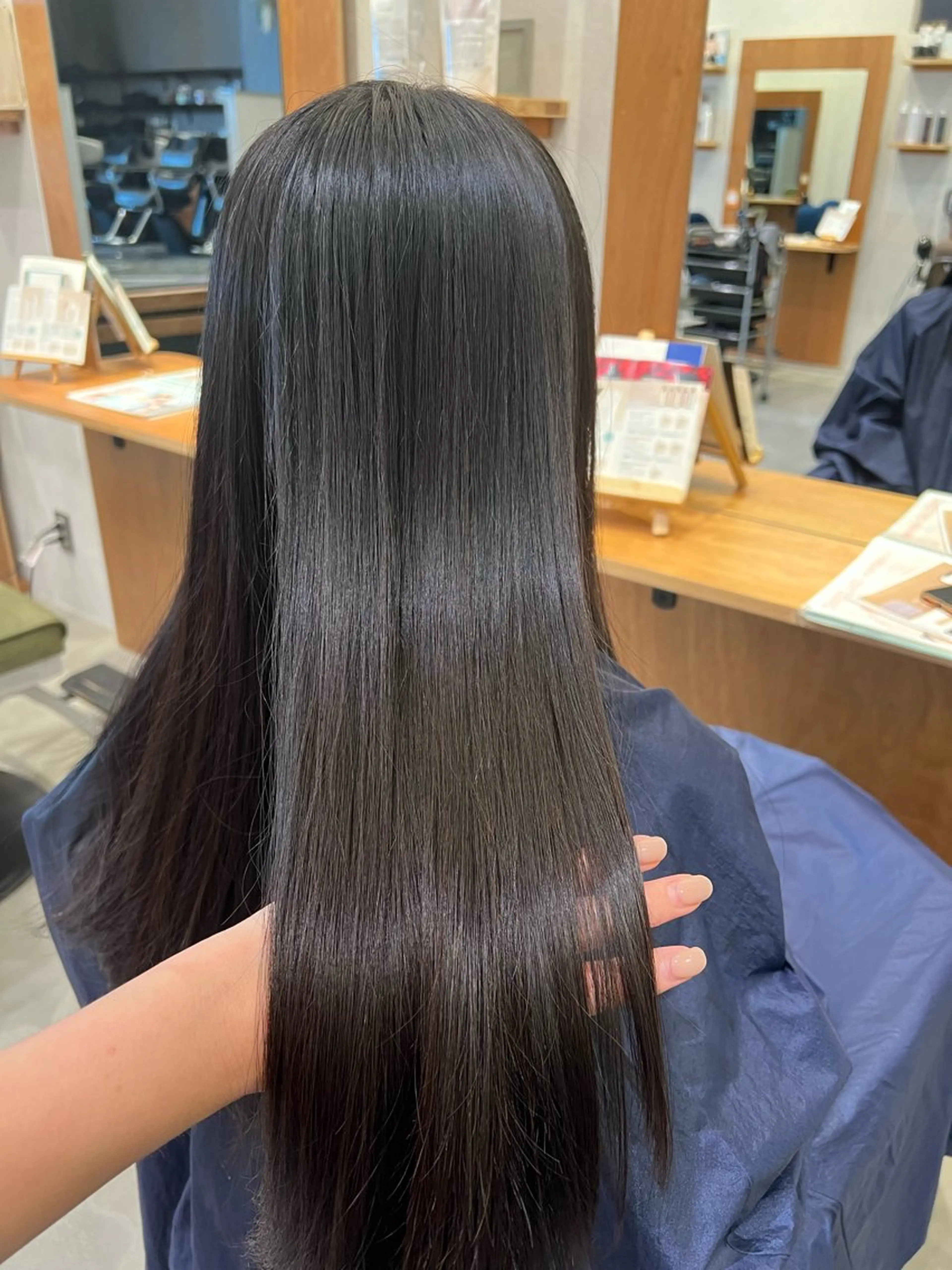 ロング カラー カット ヘアカラー トリートメント 堀結香/顔まわり レイヤー/蒲生四丁目のヘアスタイル