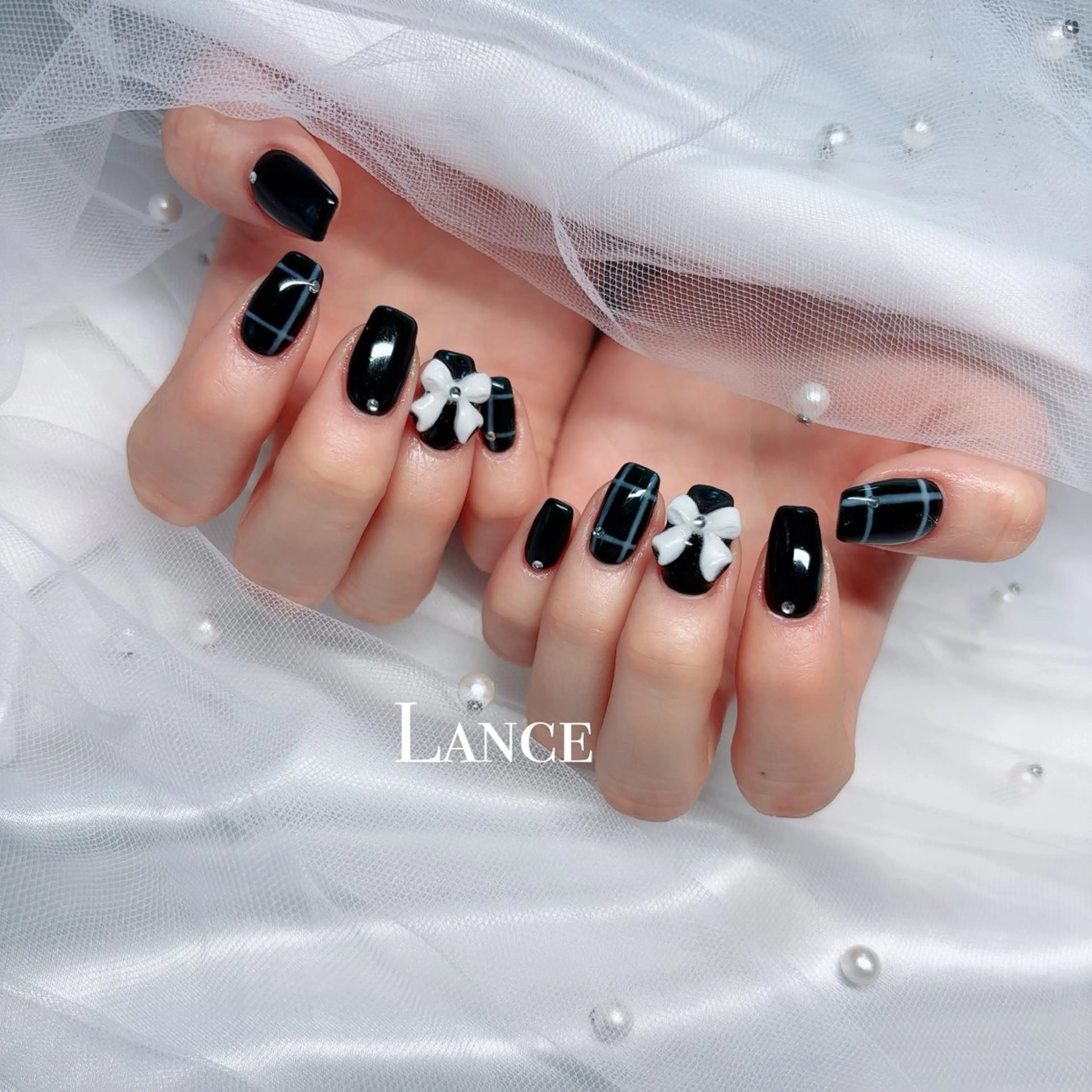 ネイル オーロラネイル フットネイル フレンチネイル キラキラネイル 韓国ネイル ハンドネイル Lance nailのネイルデザイン