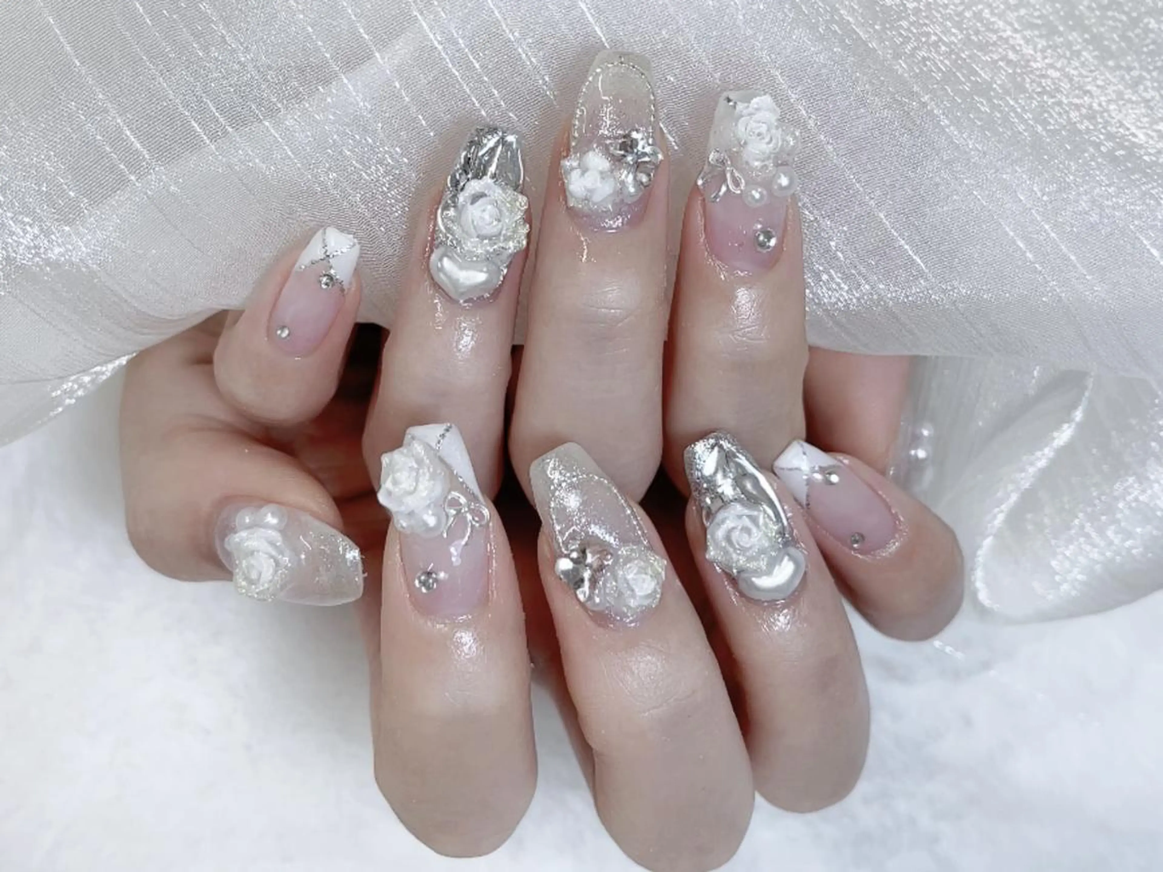 初回オフ無料🎀持ち込みデザイン120分8980(デザイン、パーツ6本～8本まで)の写真