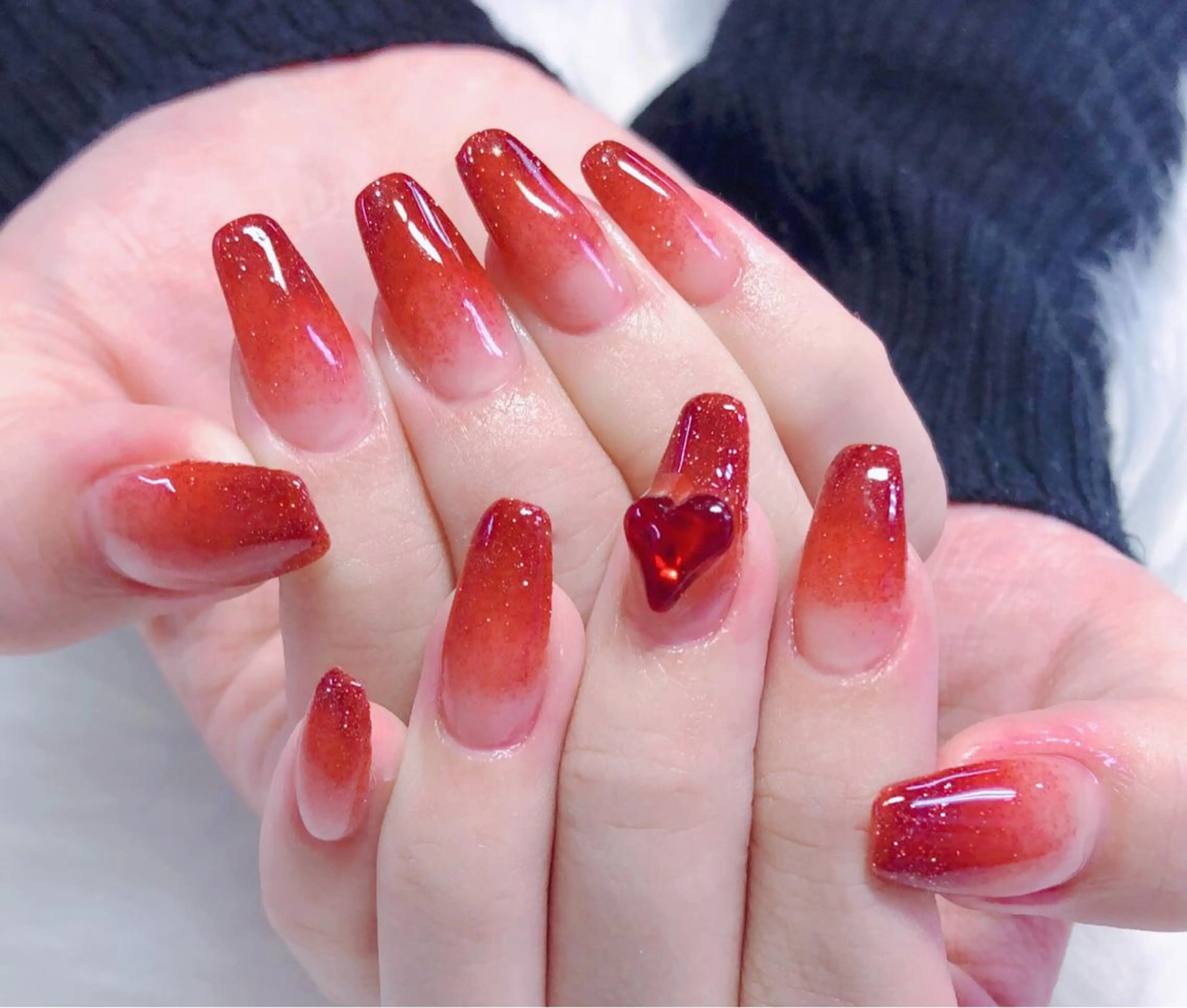 ネイル ハンドネイル MoonNail ユリ🌸のネイルデザイン