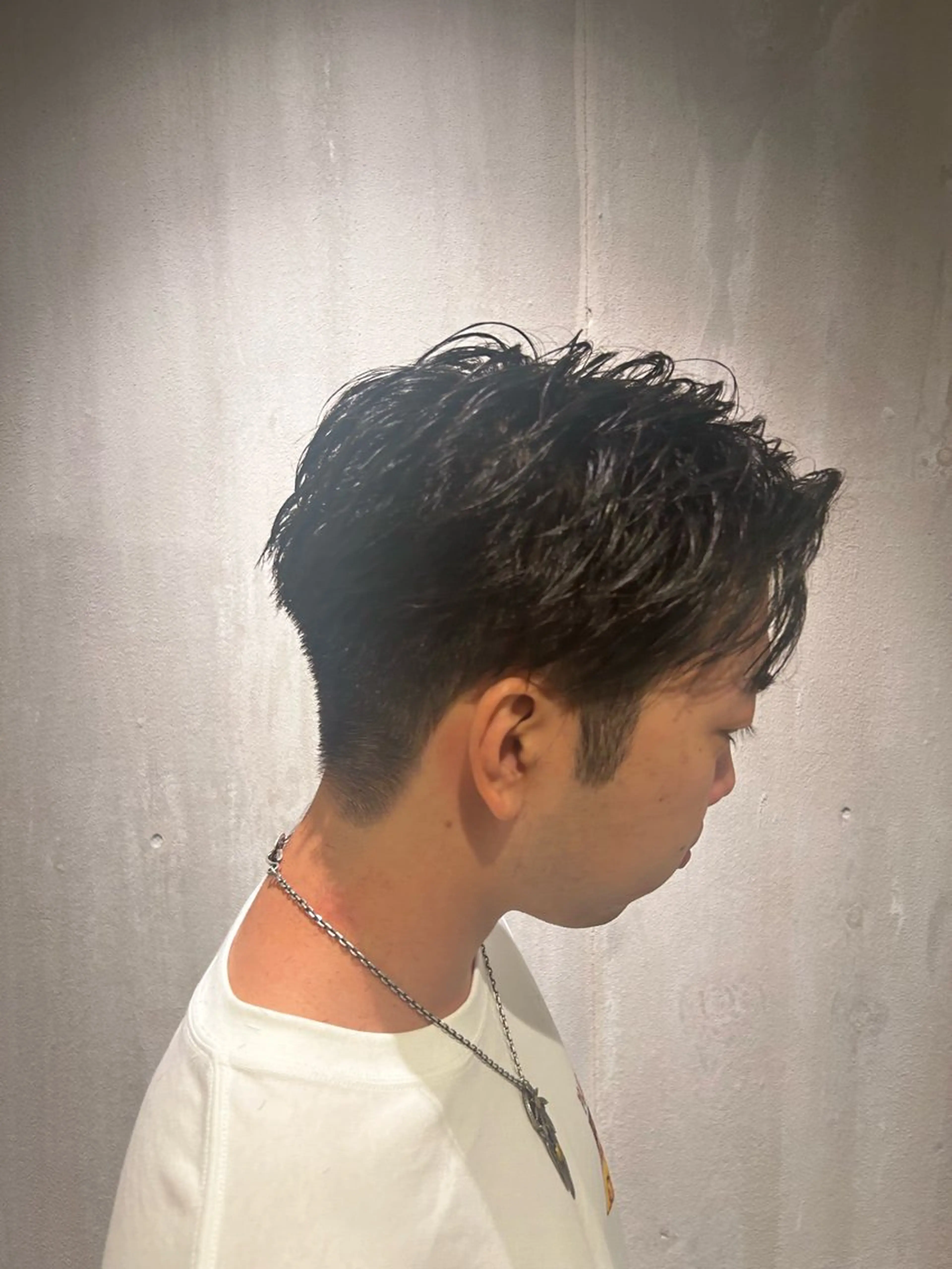 メンズ カット パーマ tote. 成瀬晃のヘアスタイル