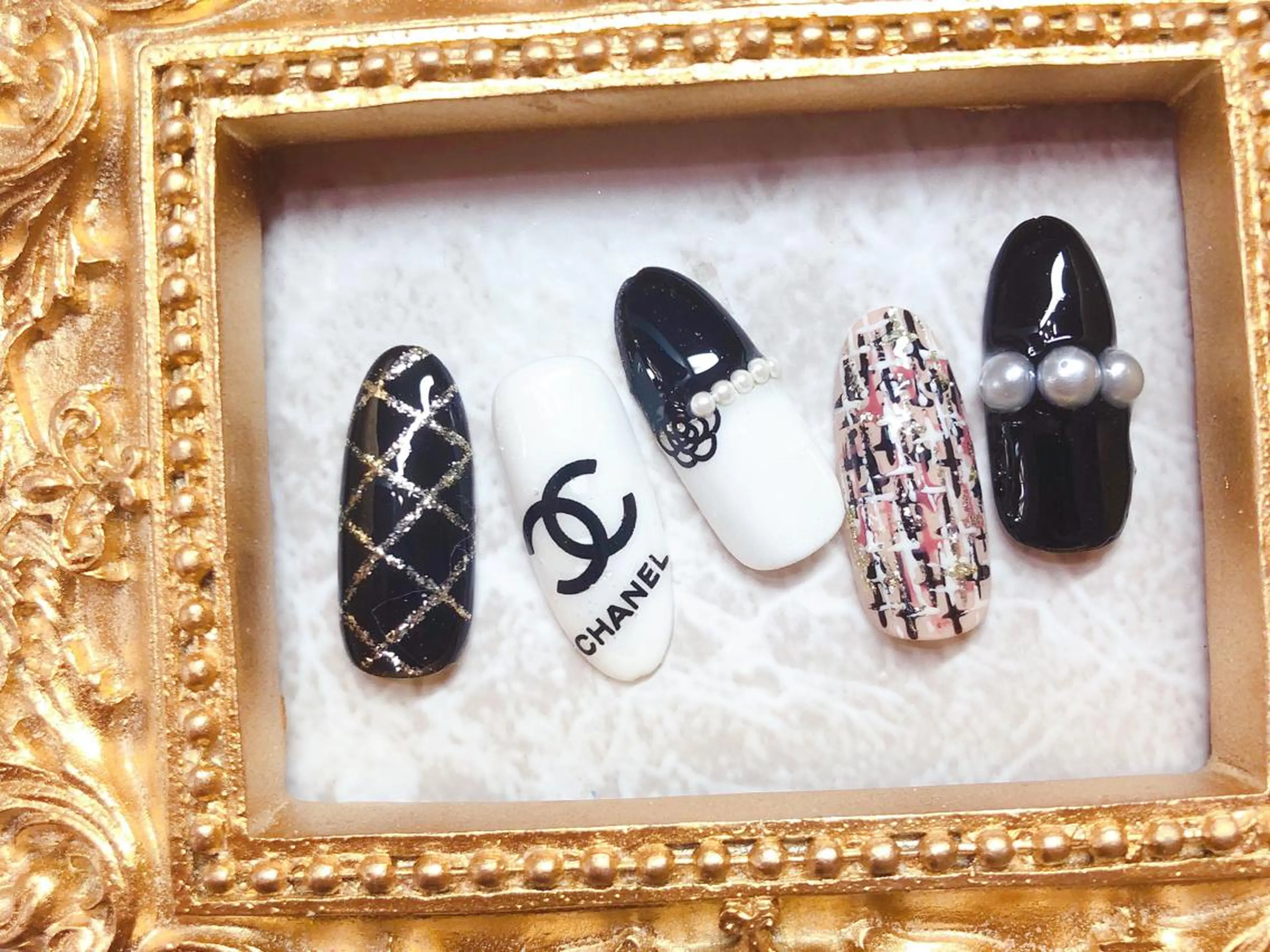 ネイル ハンドネイル マジック ミラーのネイルデザイン