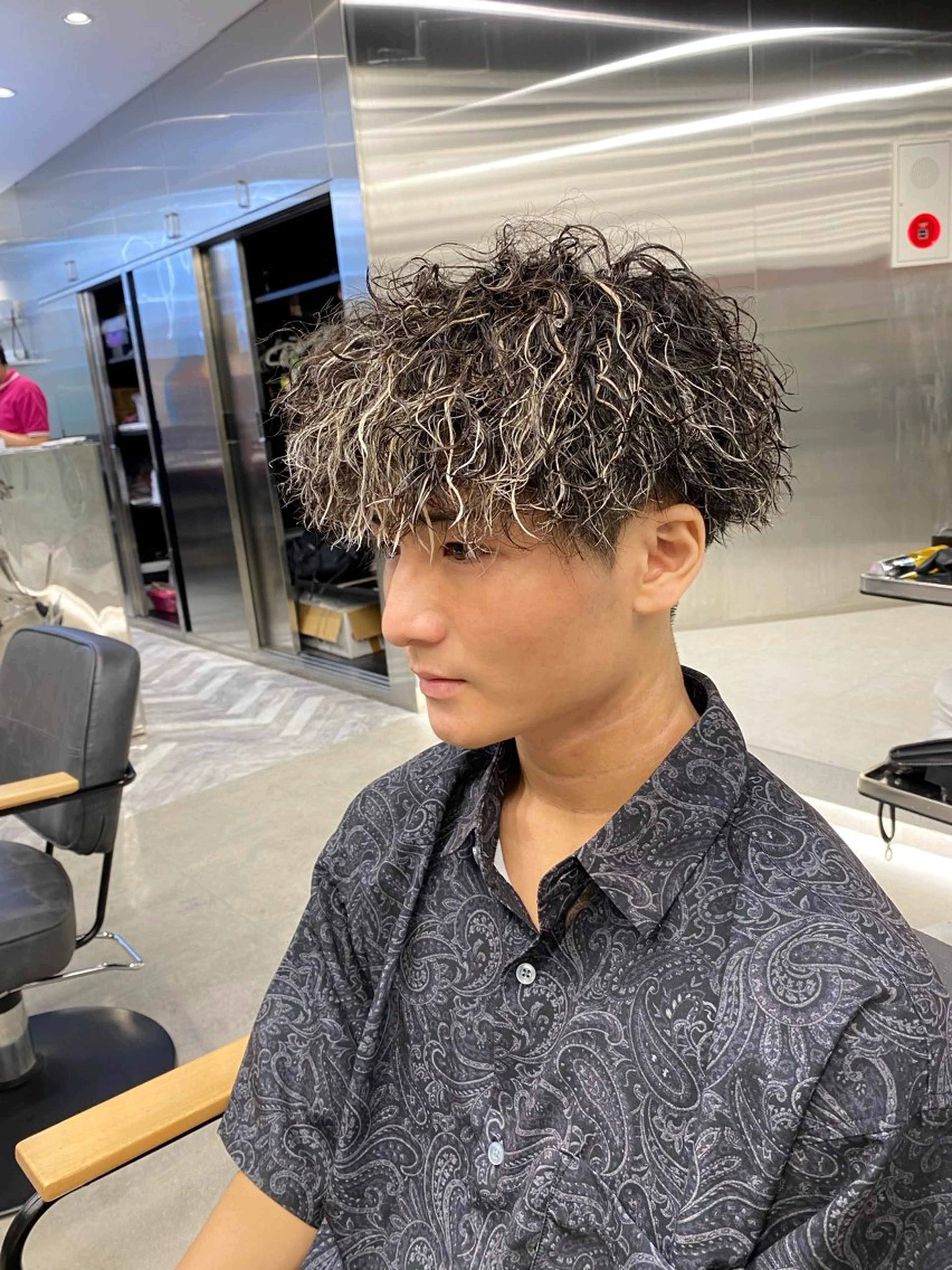 カラー パーマ メンズ カット ヘアカラー パーマ シャドウパーマ/ ルーズパーマ/メンズのヘアスタイル