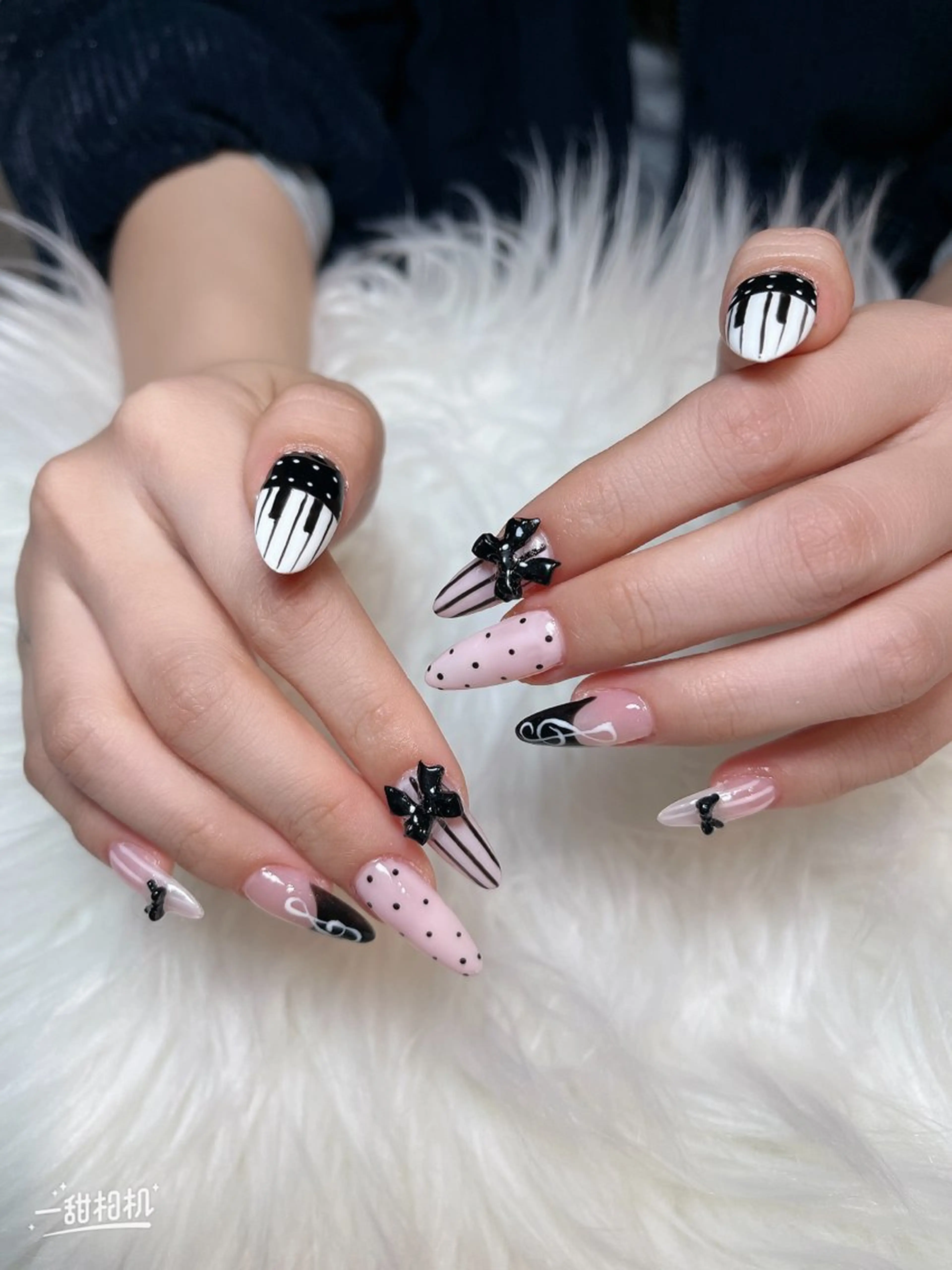 ネイル 長さ出し フレンチネイル グラデーション 卒業式 マグネットネイル ハンドネイル MIHANA ZENのネイルデザイン