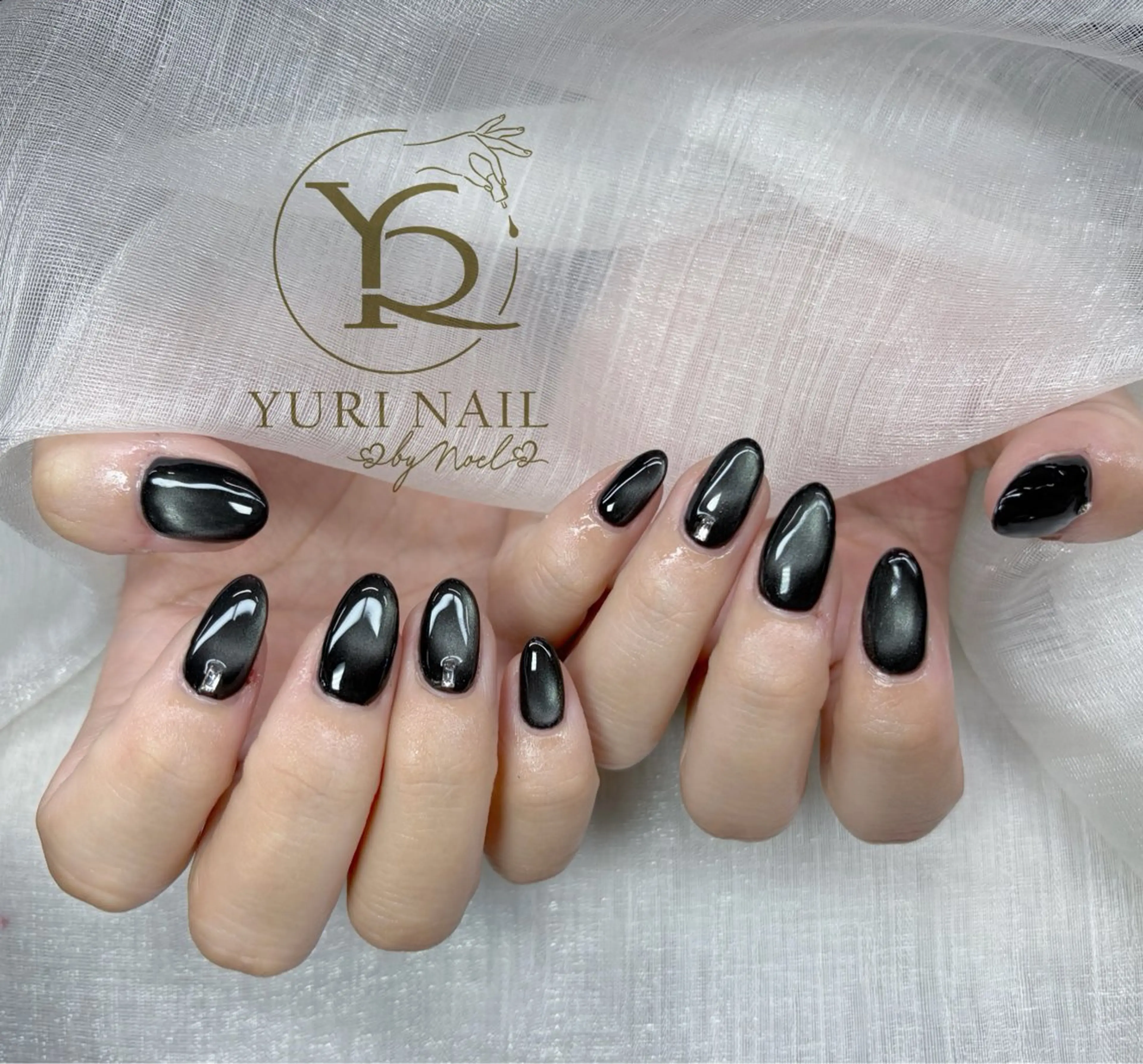 ネイル ハンドネイル フットネイル ハンドケア YURI Nail NARITAのネイルデザイン