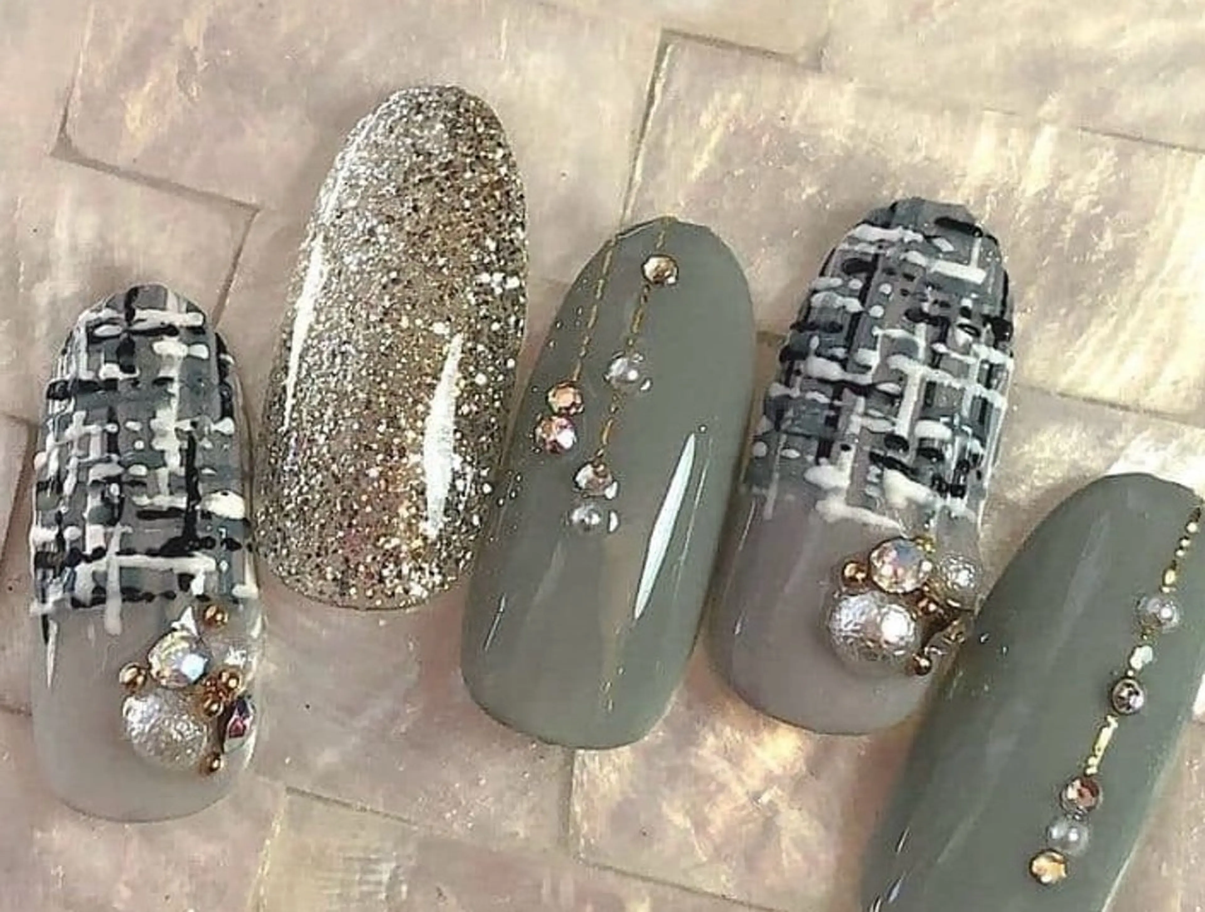 ネイル Odon Beauty  nail  salon所属・VIP TRENDYのネイルデザイン