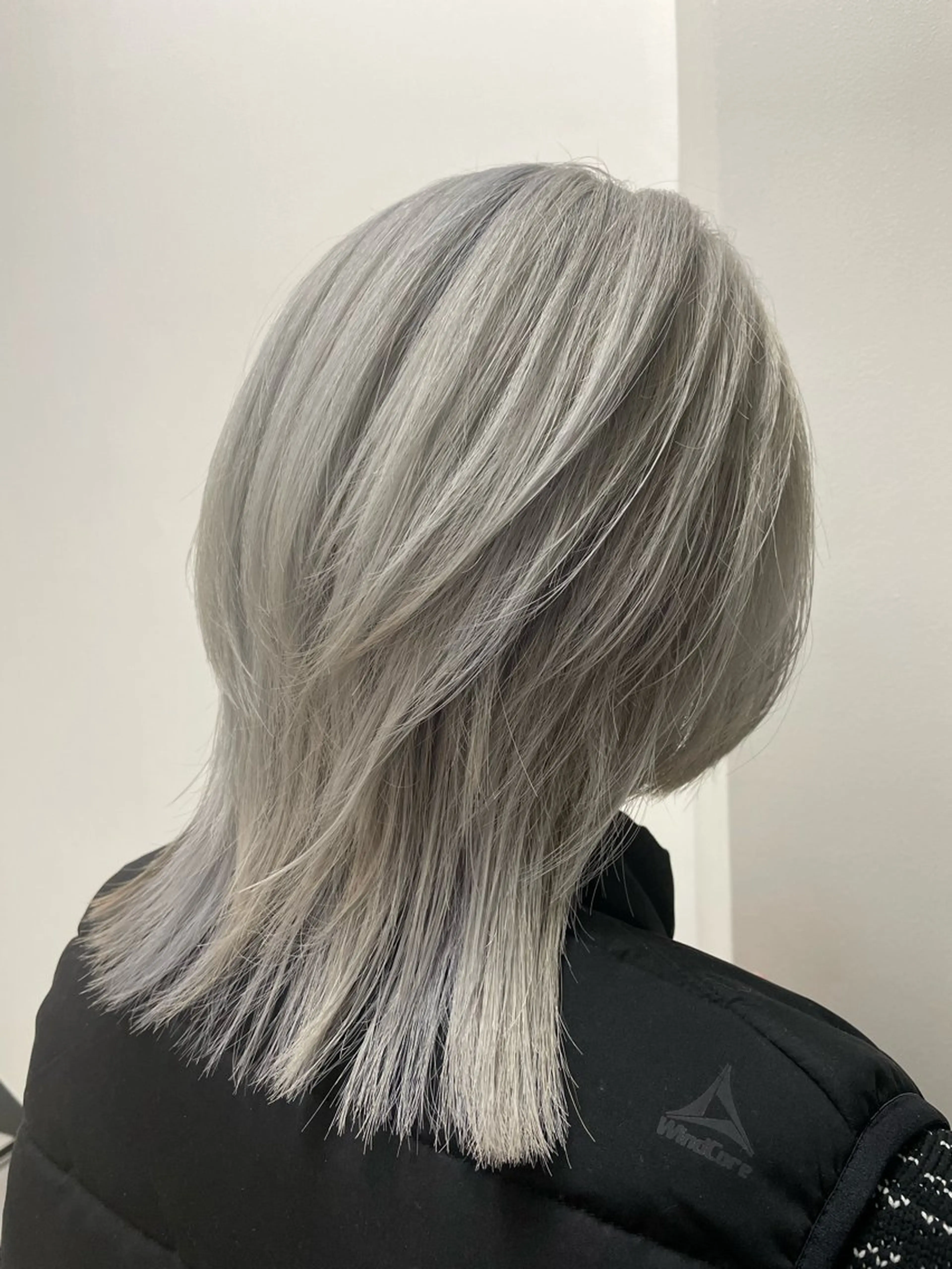 ミディアム ヘアカラー トリートメント 髪質改善艶髪✂︎小寺 透明感カラーのヘアスタイル