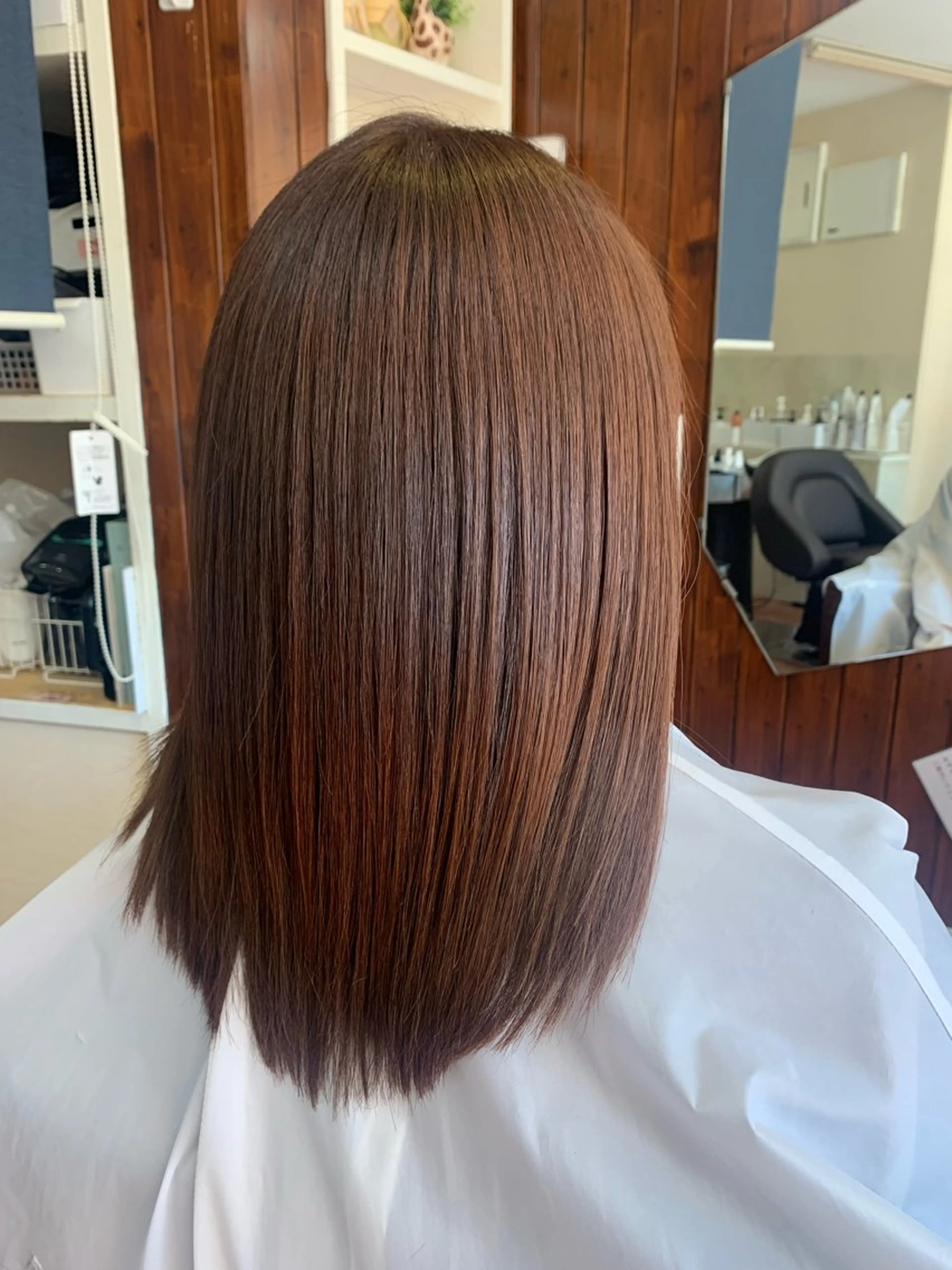 ミディアム チョコレートブラウン 髪質改善 (髪質改善NAOS) EMIのヘアスタイル