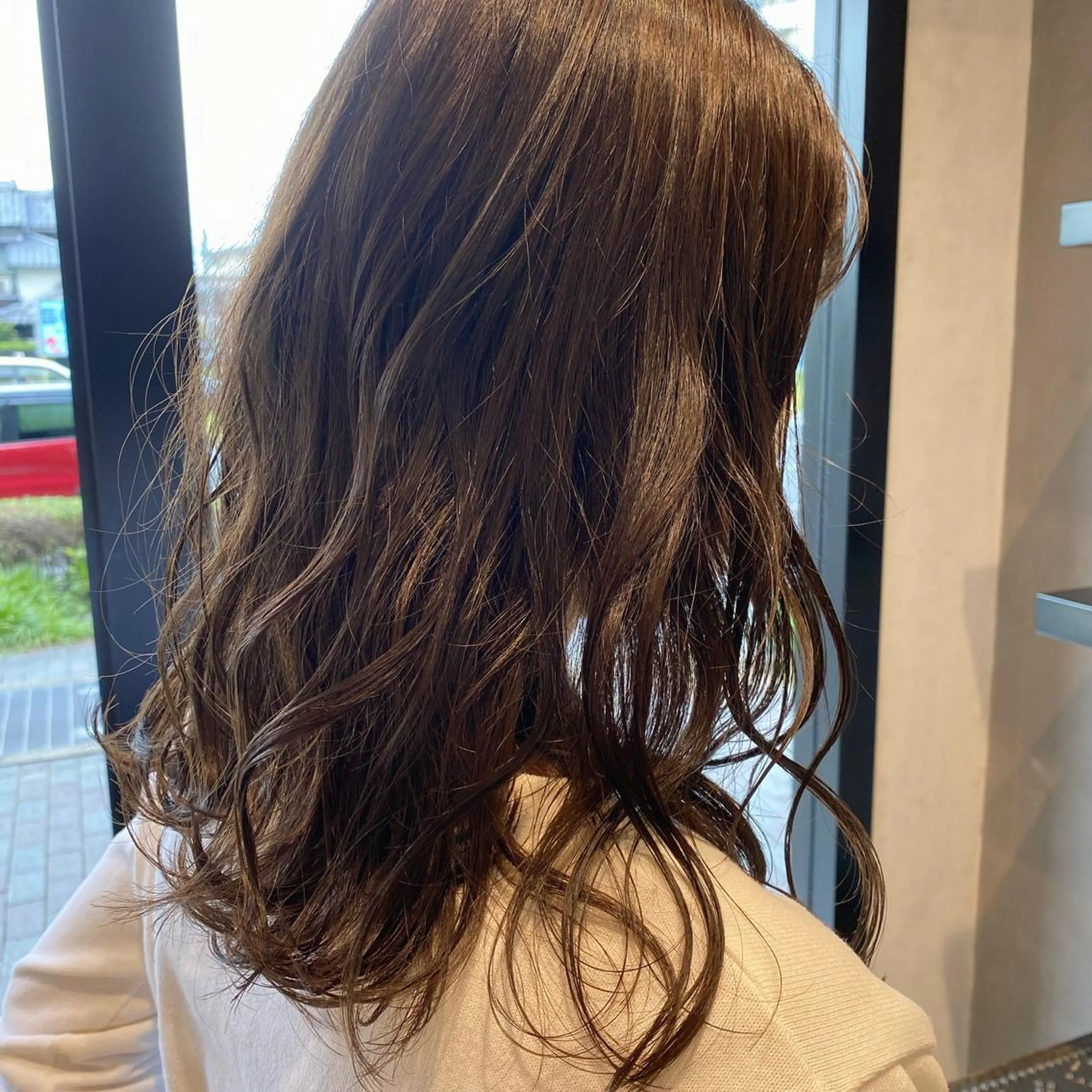 ミディアム カラー ハイライトカラー ハイライト 近藤 千裕のヘアスタイル