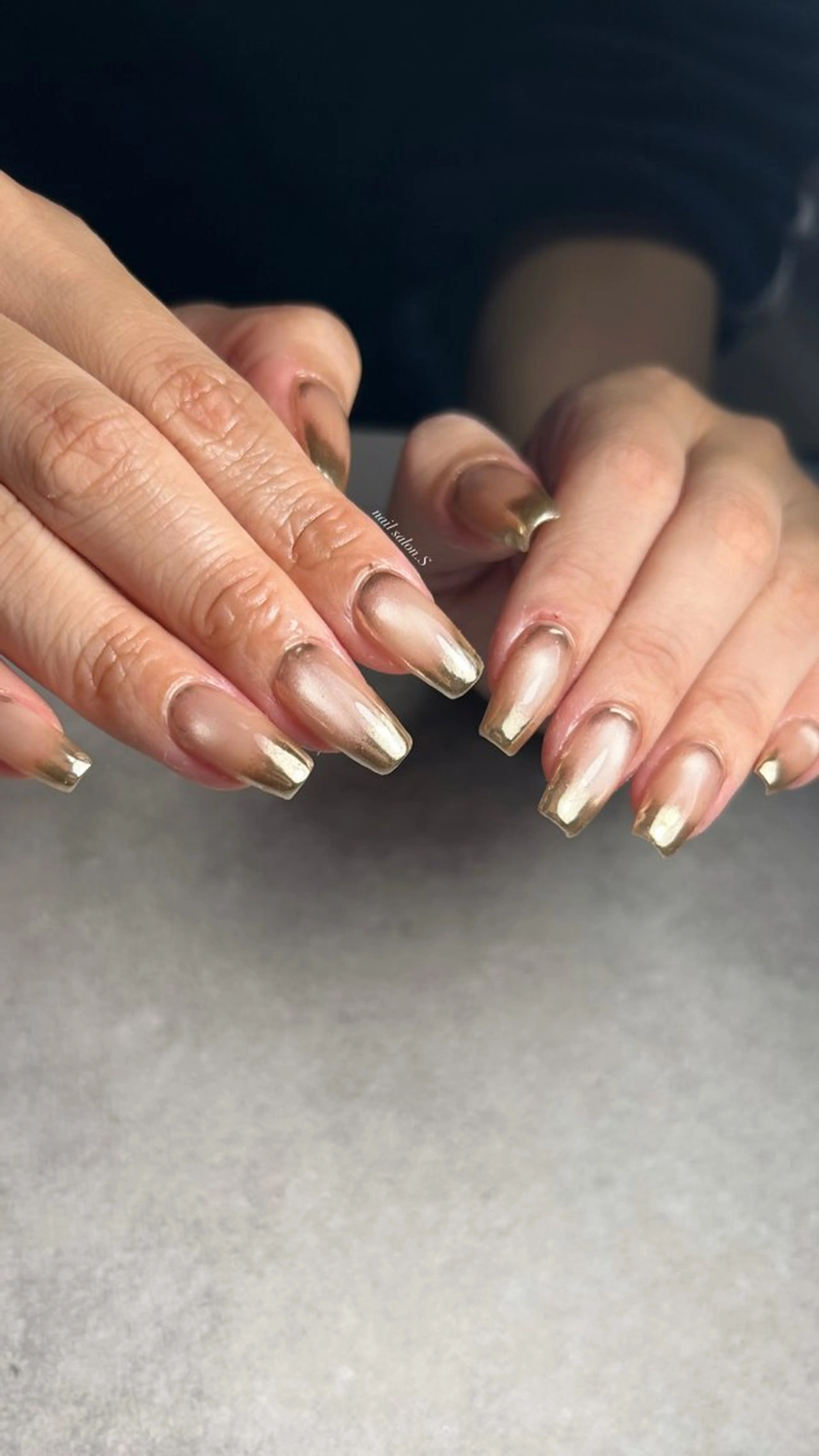 ネイル フレンチネイル マグネットネイル マグネットワンカラー ミラーネイル ワンカラーネイル ハンドネイル 関山 志乃のネイルデザイン