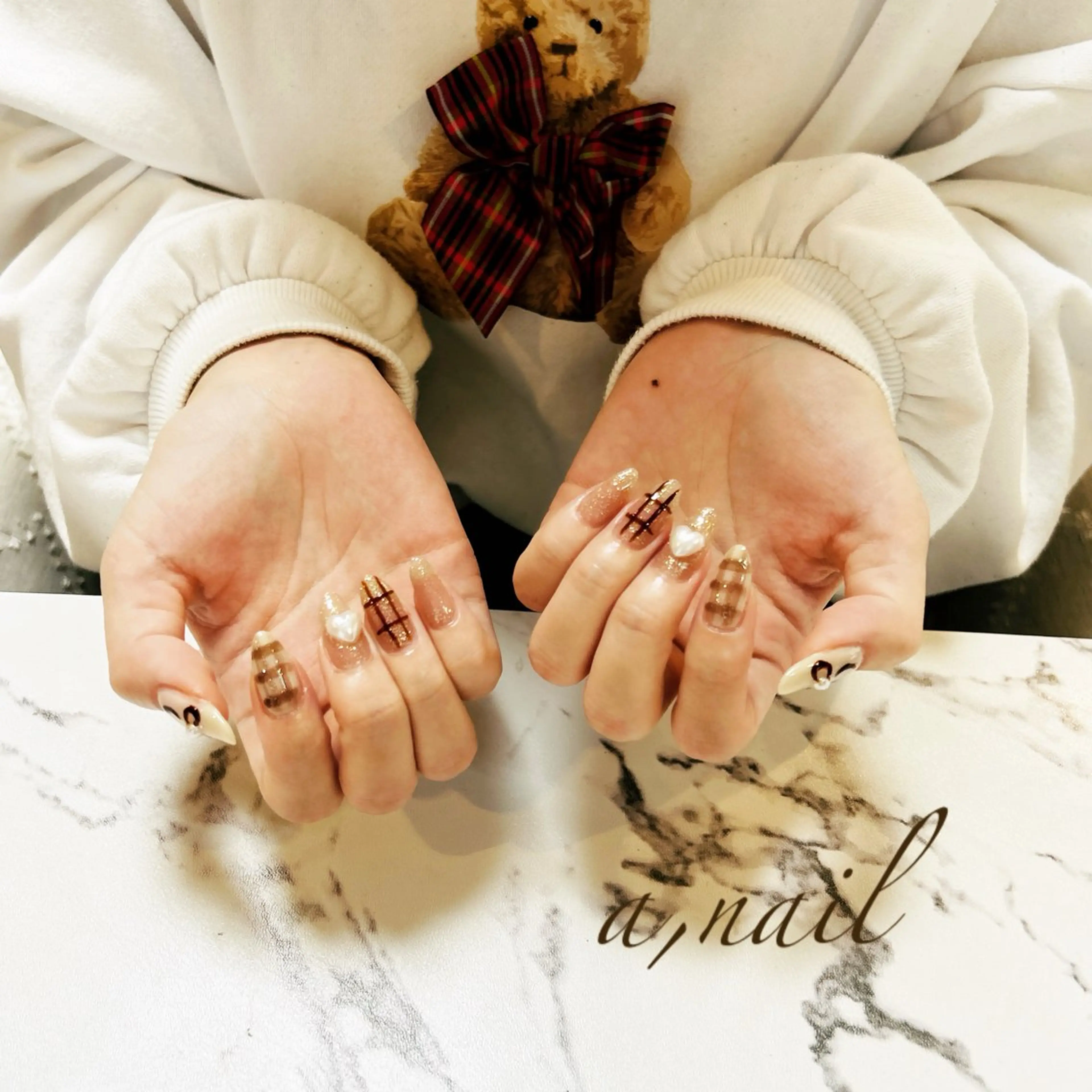 ネイル ハート キラキラネイル ラメ(グリッター) リボン シンプルネイル ハンドネイル ネイルサロン エーネイルのネイルデザイン