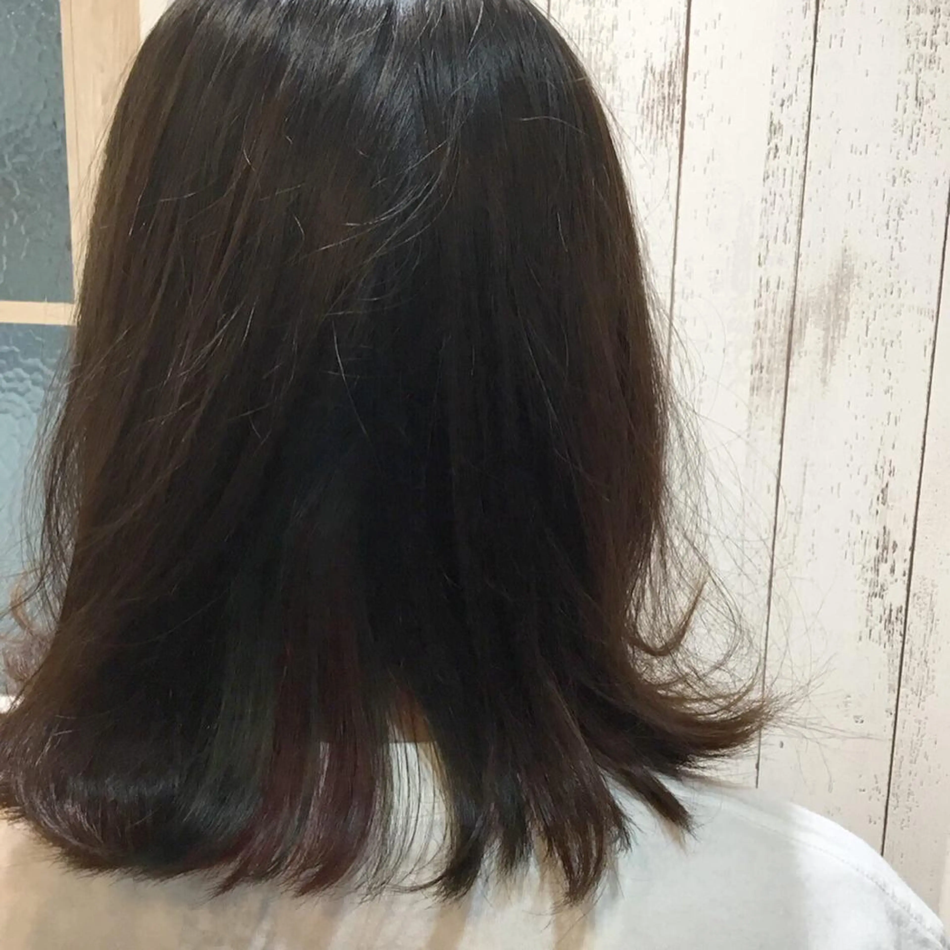 ミディアム カラー embrace エンブレイスのヘアスタイル