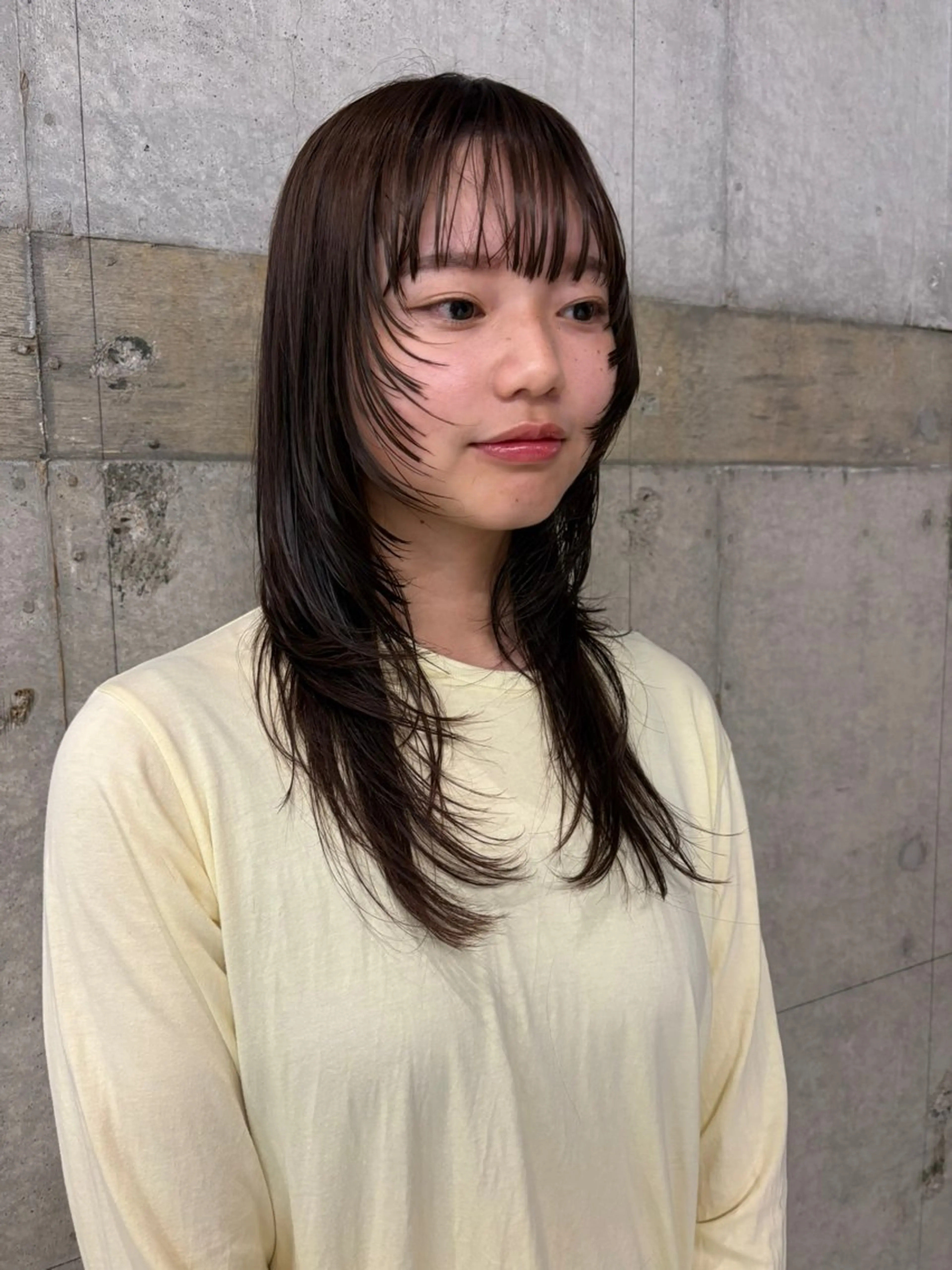 セミロング 似合わせパーマ 鮫島竜海のヘアスタイル