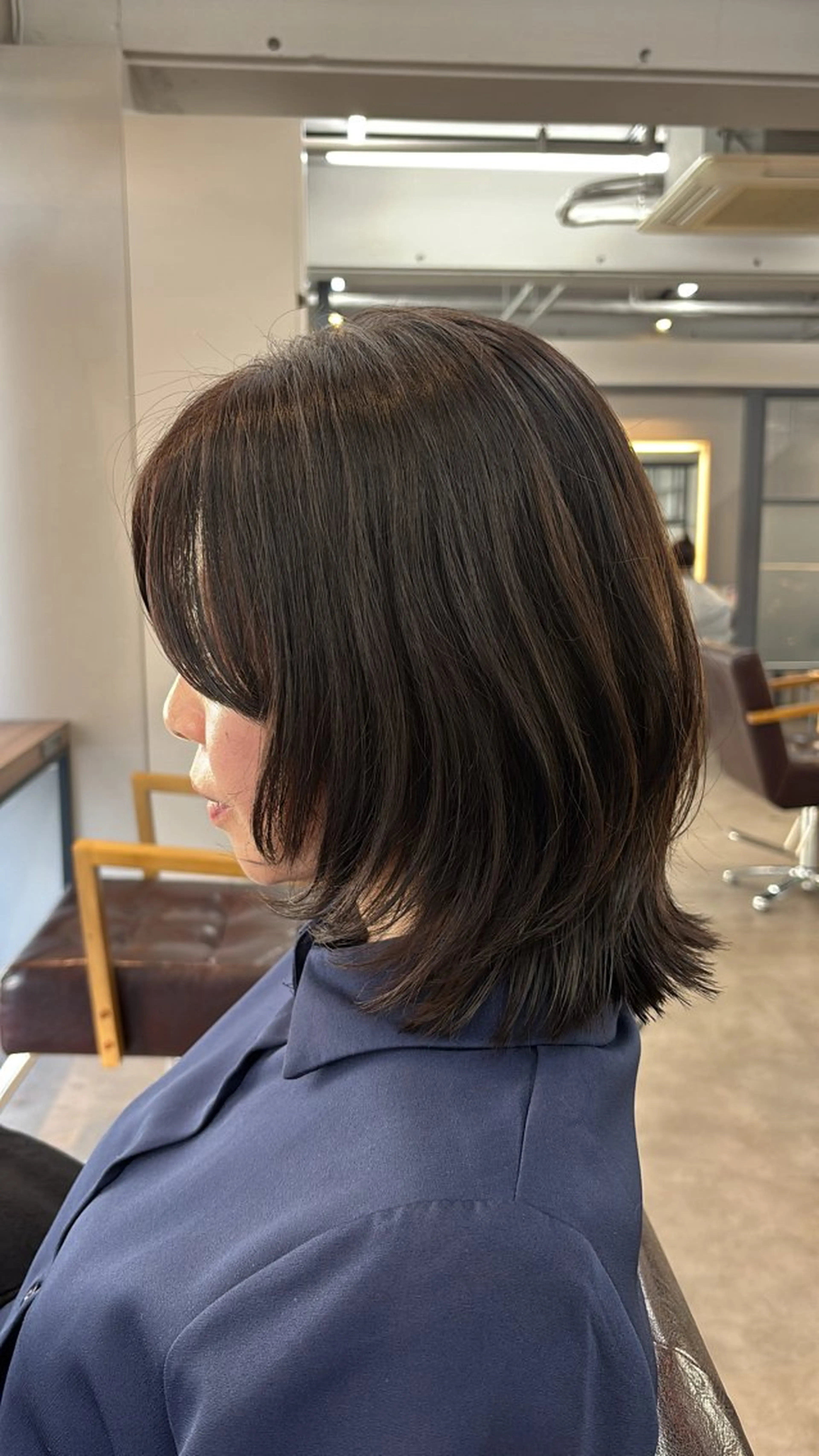ミディアム レイヤーカット カット レイヤー✂︎ぷつボブ 艶カラー🤍noaのヘアスタイル