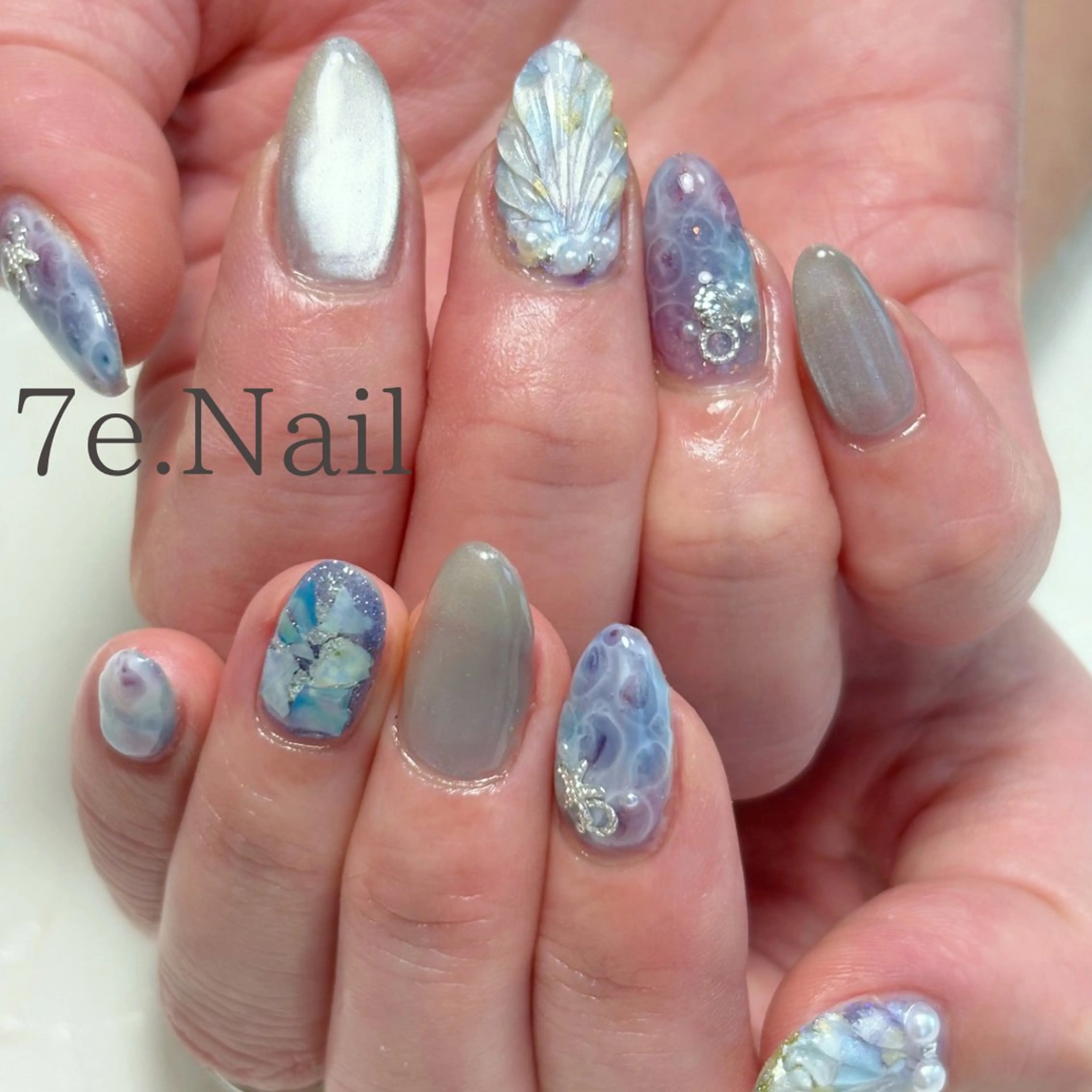 ネイル 7e. Nailのネイルデザイン